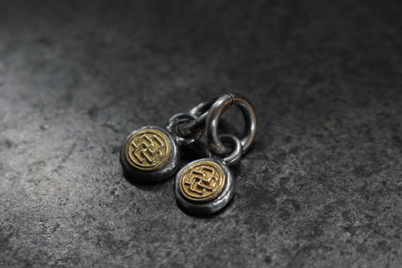 FCT-110 K18 circle luck cross metal