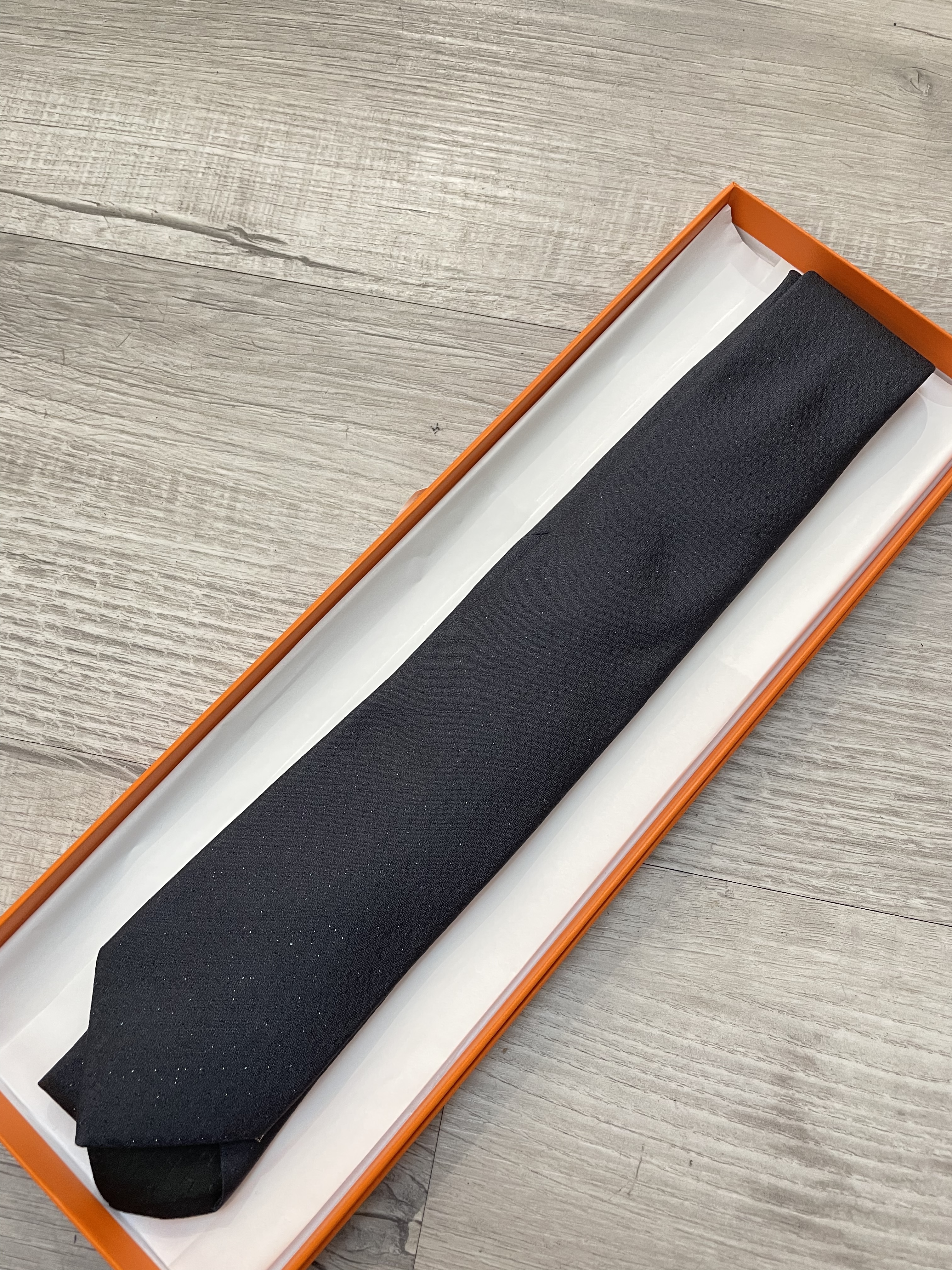Hermes tie No.28