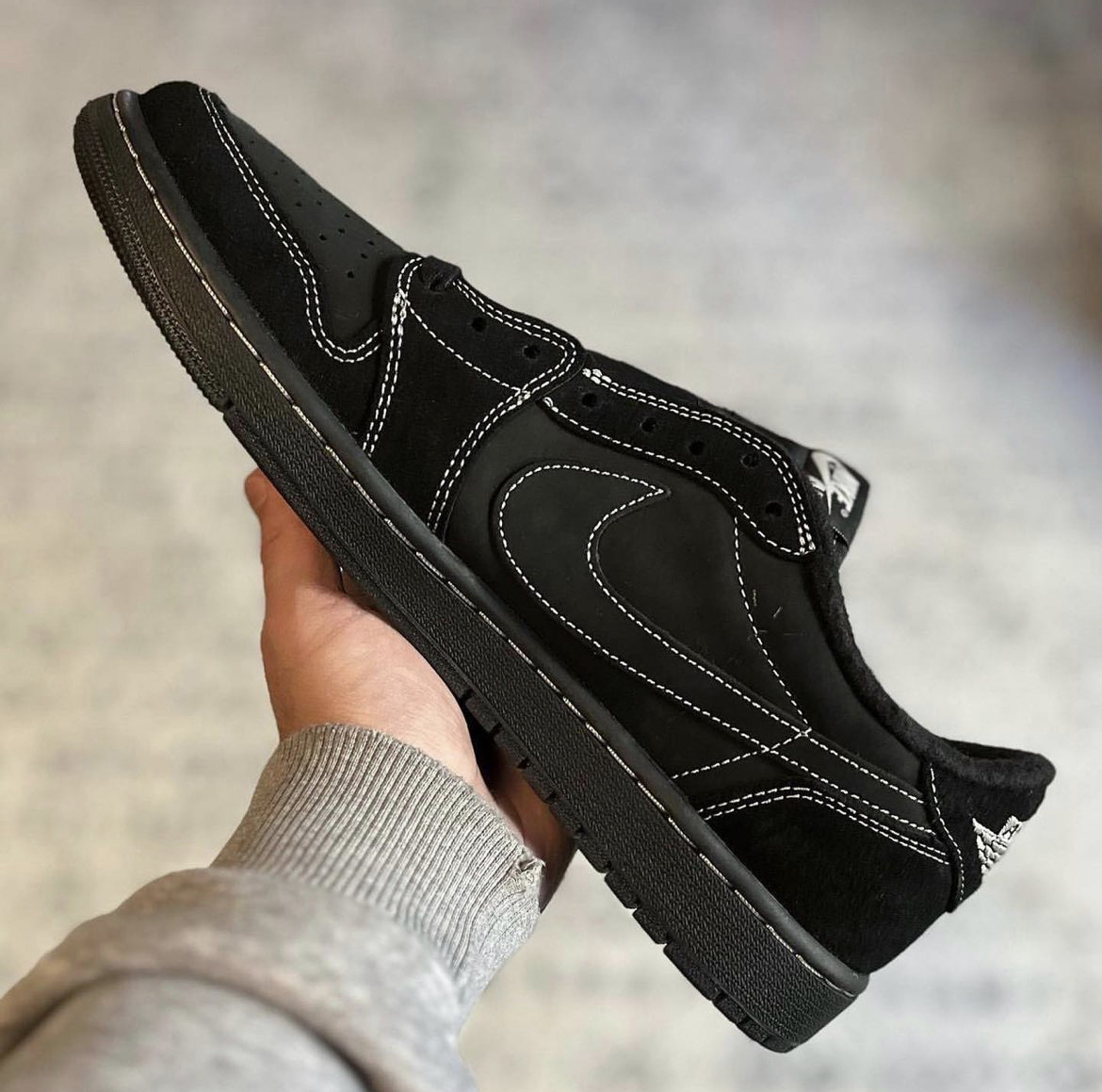 Travis Scott x Air Jordan 1 Low OG「Black Phantom」即將發售