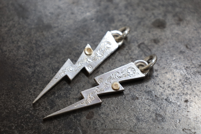 SE-993 thunder top/scroll/K18 metal