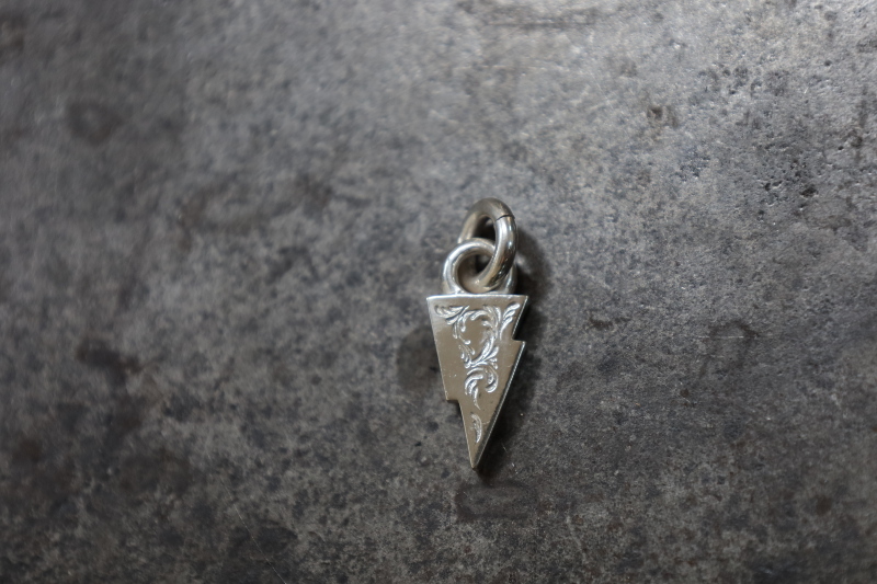 SE-992 稲妻top/scroll