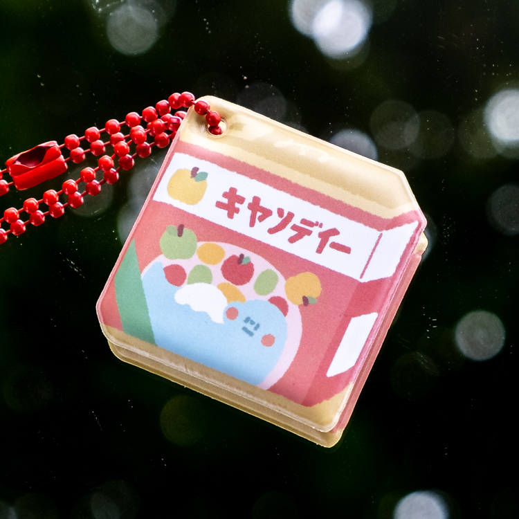 狗狗的小跳步，繪蹦砰｜扁扁吊飾｜紅色鐵罐