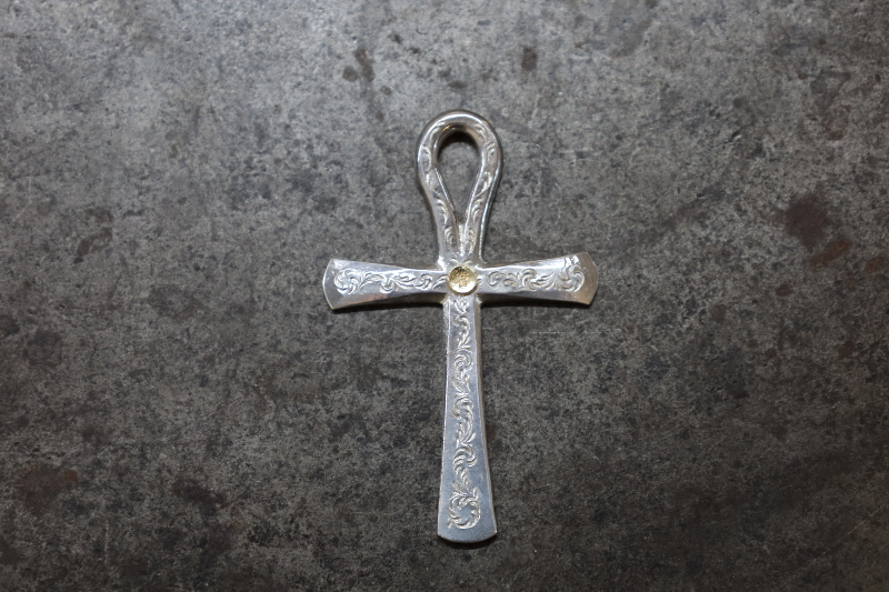 SE-986 anch cross/scroll/K18 metal