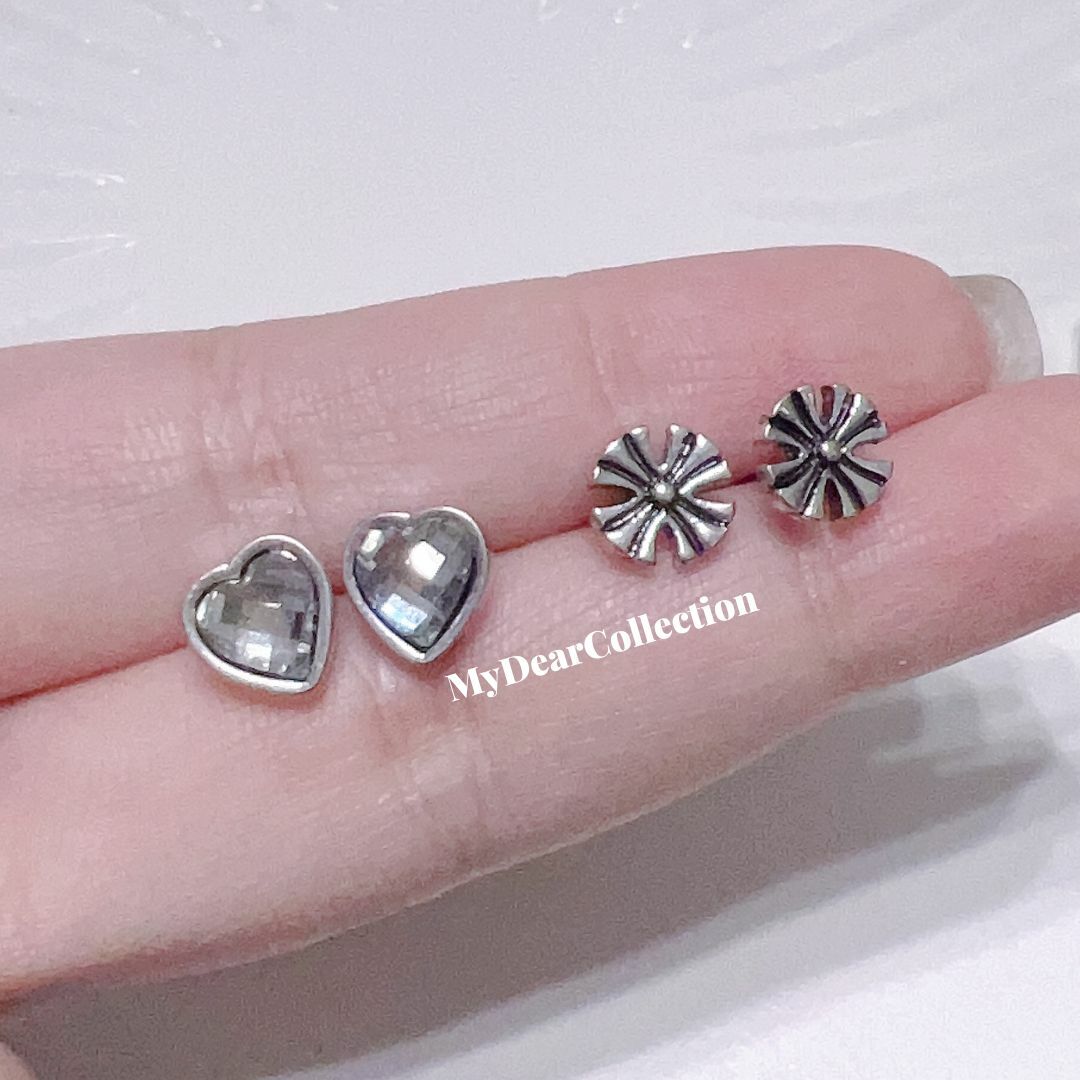 現 貨 | KR 心形 耳環 (1set 2對)