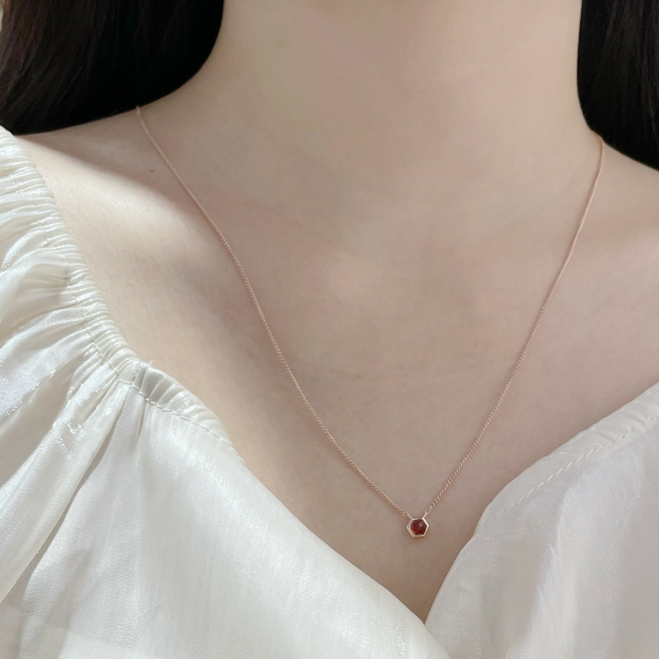 六邊形玫瑰切割石榴石項鍊