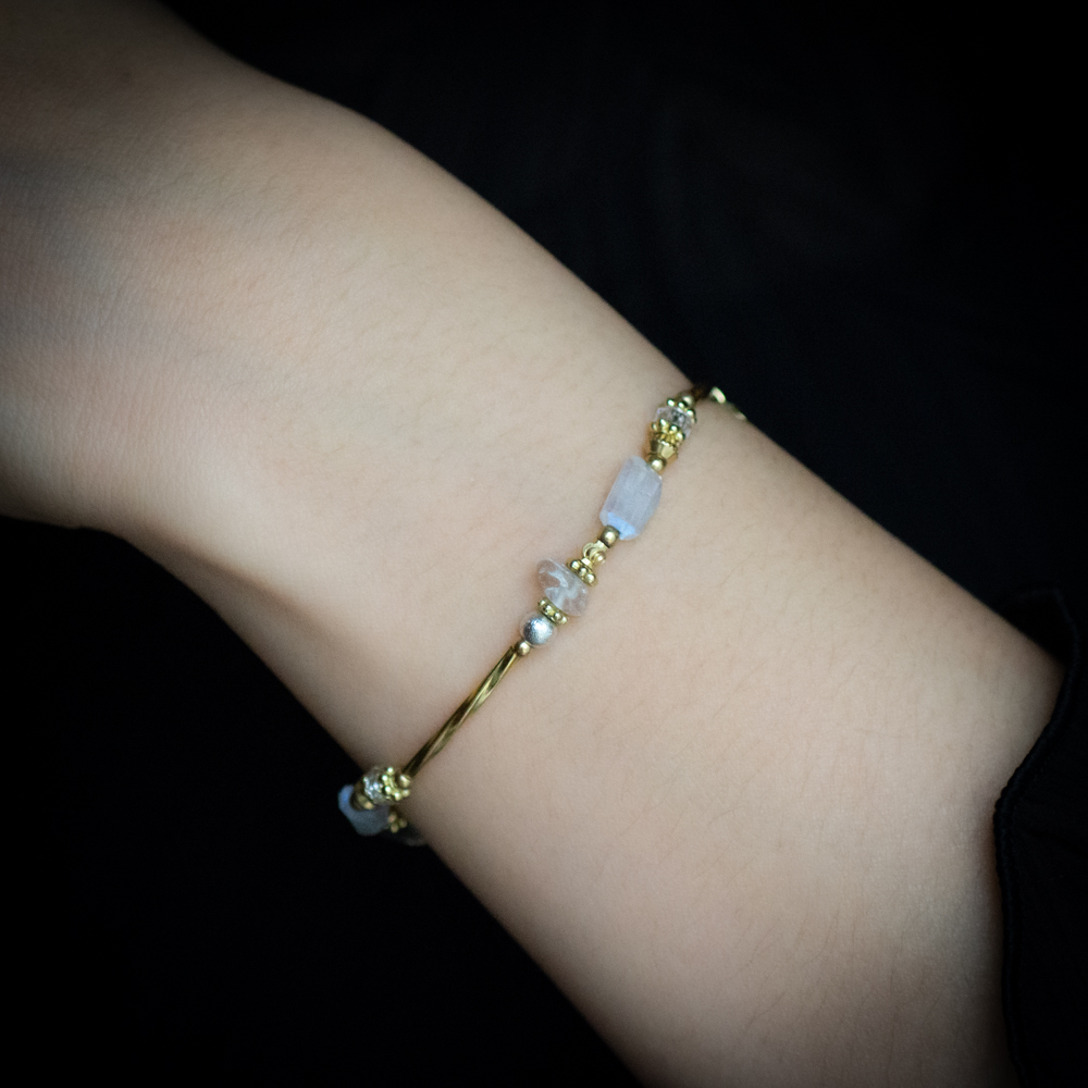 純白濾鏡 // C1465白水晶白月光手鍊