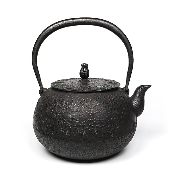 【薰山工房】珠玉型 櫻 鐵壺1.6L