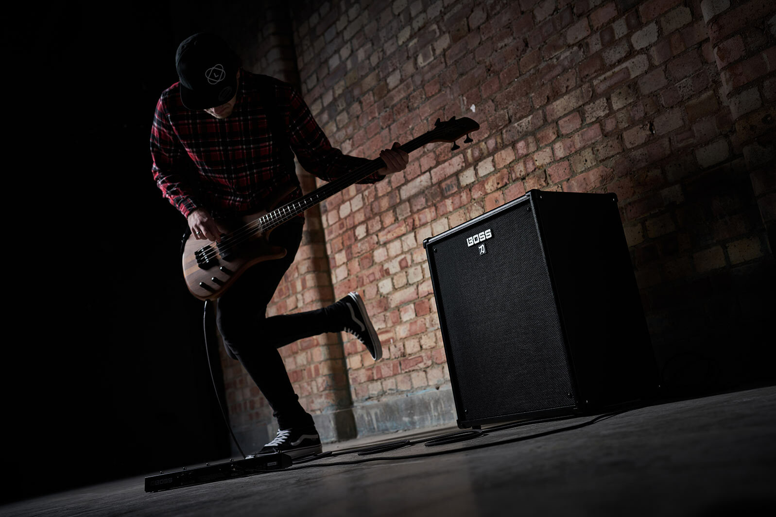 BOSS BOSS Katana Bass 210 電貝斯數位音箱 第 3 張圖片｜三峽吉他 / Bass