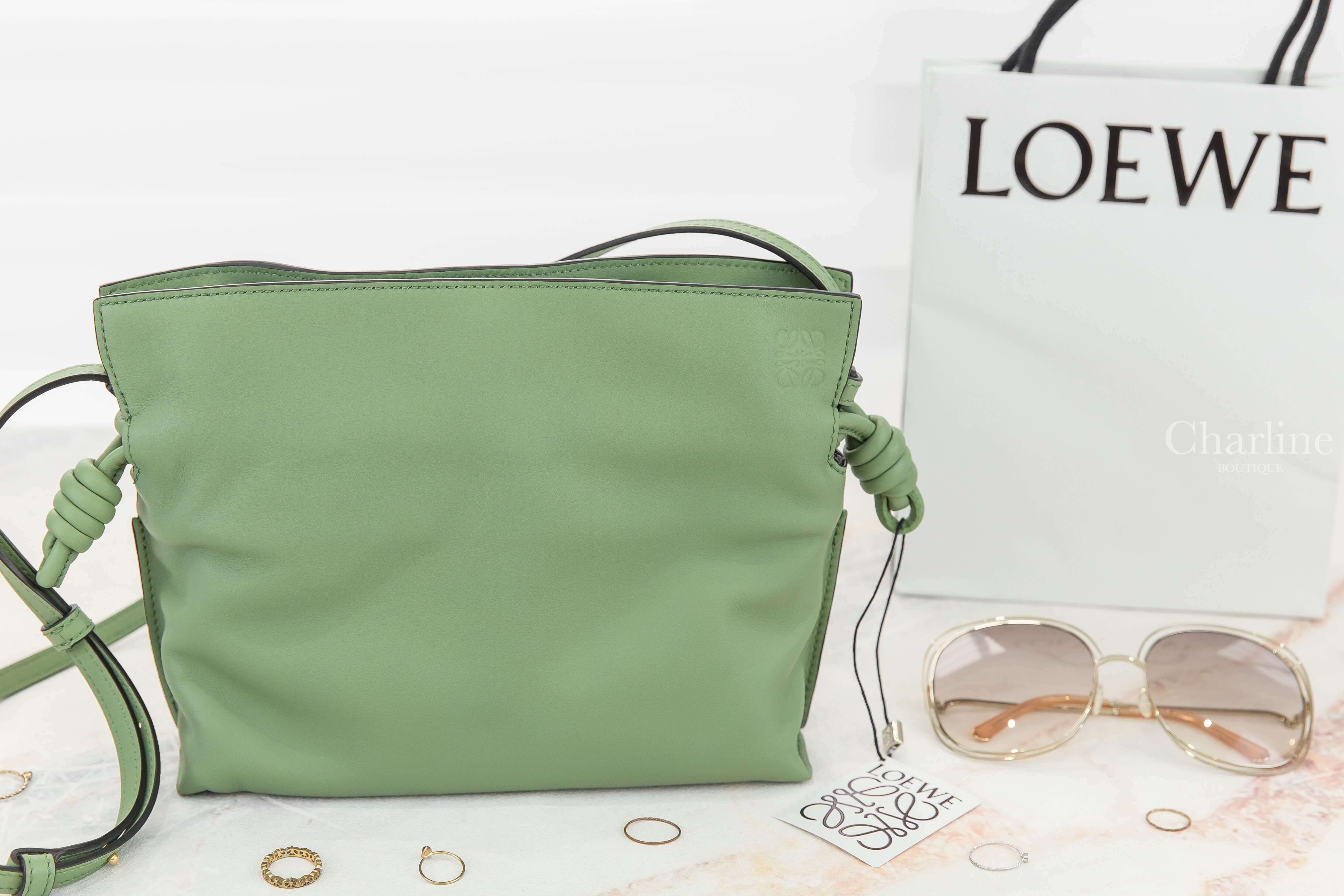 Loewe Mini Flamenco Clutch In Nappa Calfskin 迷迭香綠小牛皮迷你束口肩背手拿包-Charline Boutique 精品代購