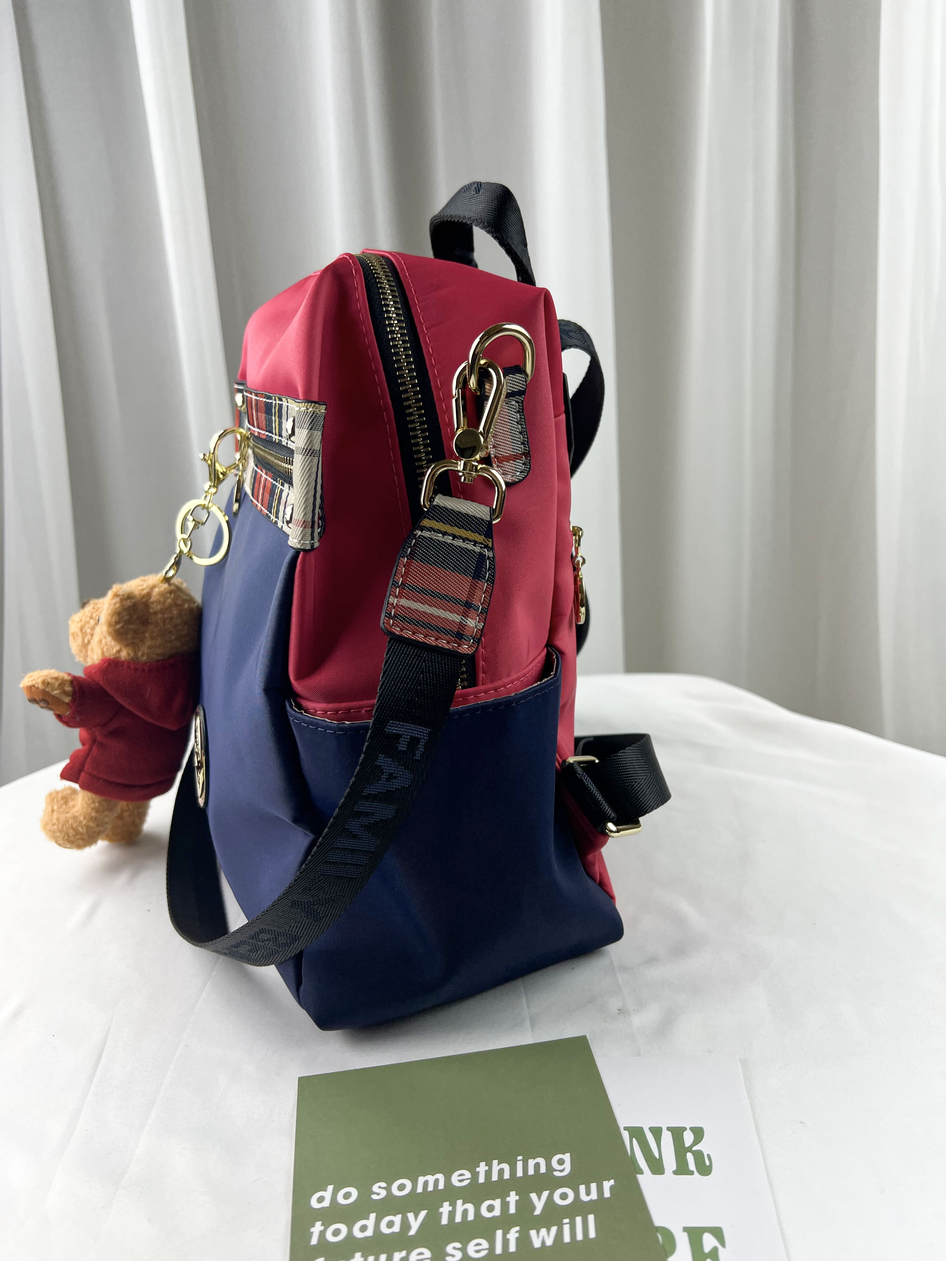 FamilyBear 藍配橘紅拼色防潑水後背包 / 側背包 附小熊吊飾 #2653