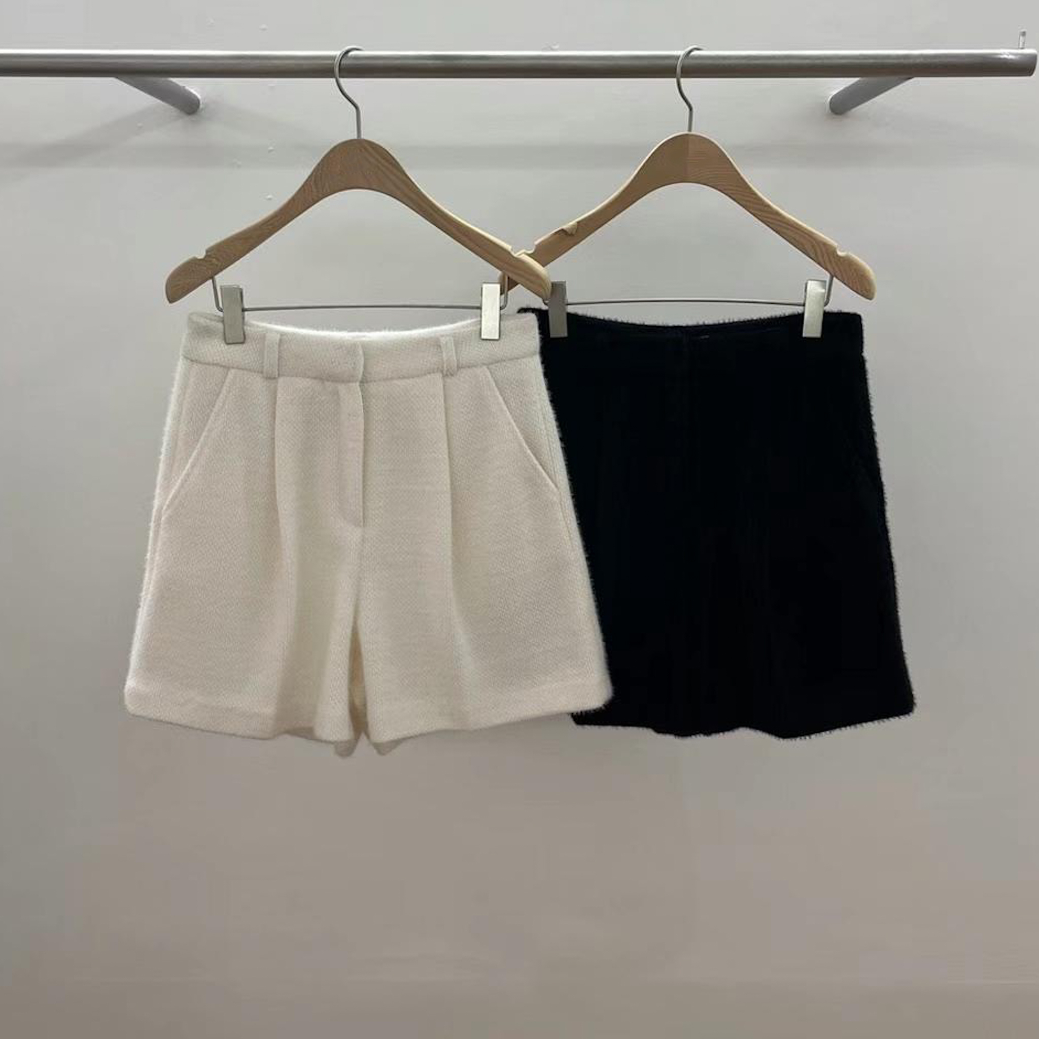 毛茸茸感修身直身短褲(黑/M)