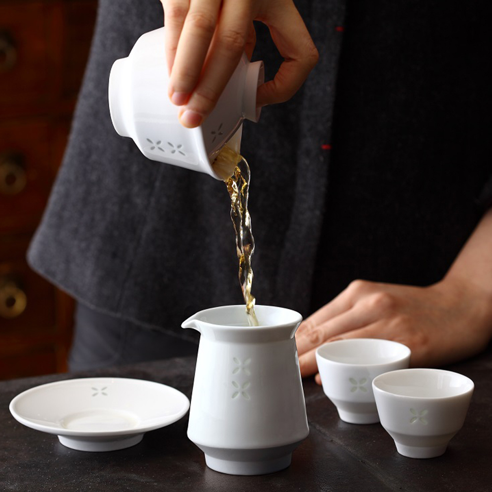 JIA品家】紛雪品茗玲瓏瓷釉燒蓋碗150ml 單入禮盒組