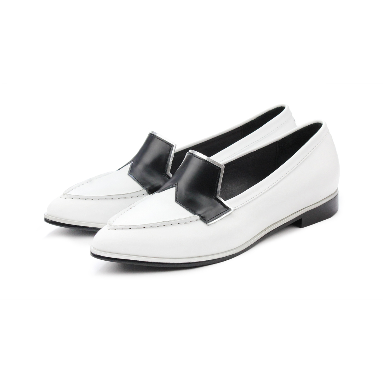 Je Suis Moi W1049 WhiteBlack Leather Loafers