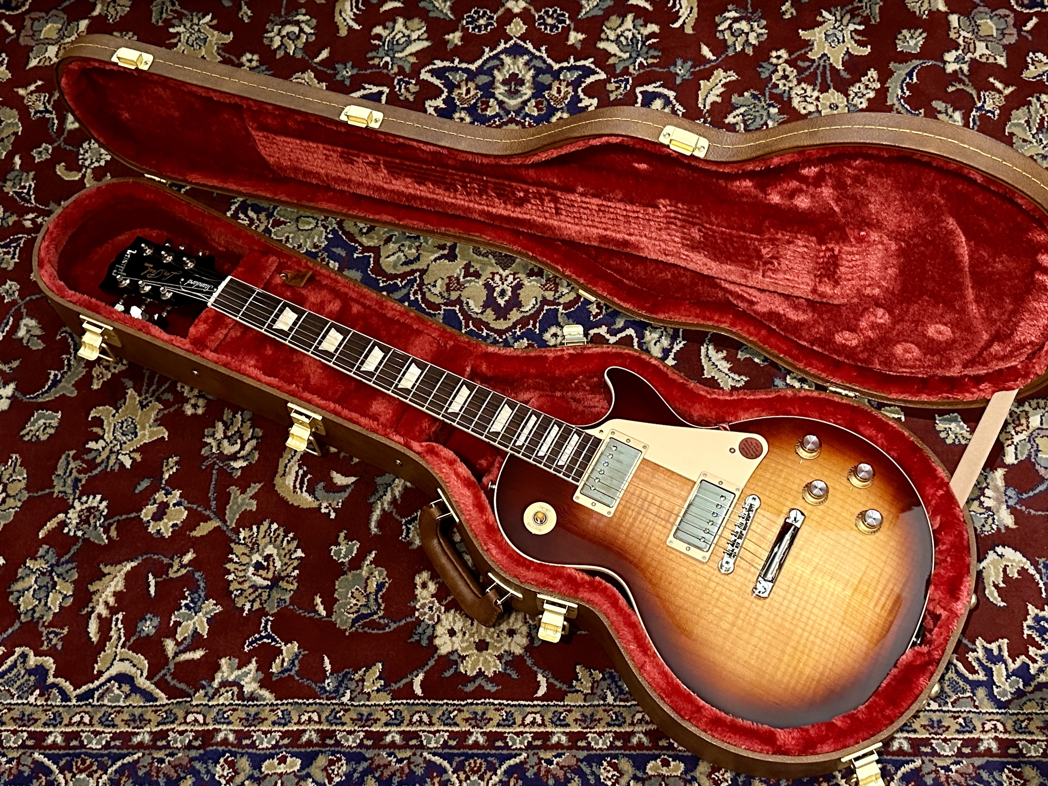 Gibson Gibson Les Paul Standard 60S Figured Top - Bourbon Burst — 三峽吉他 / Bass｜YA! 玩音樂