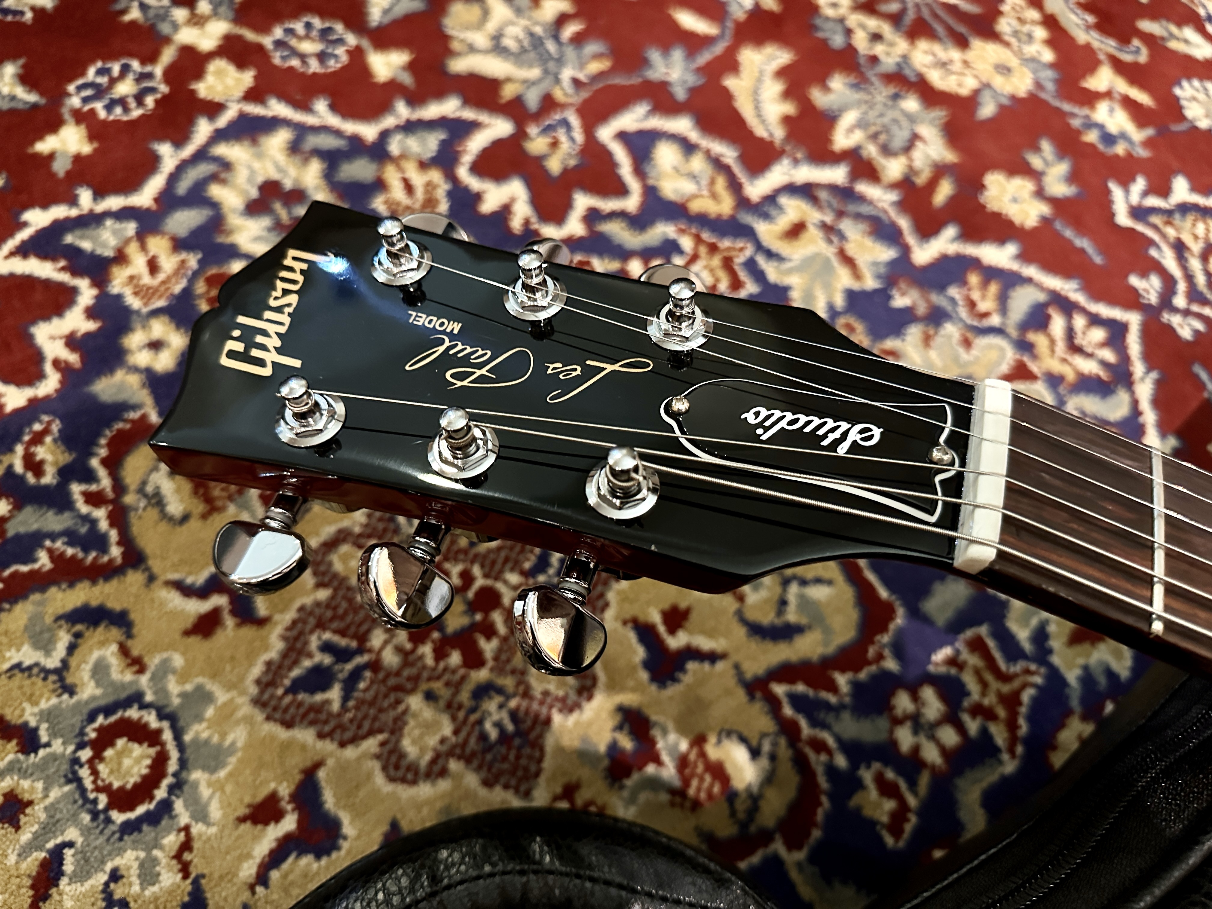 Gibson Gibson Les Paul Studio - Ebony 第 3 張圖片｜三峽吉他 / Bass