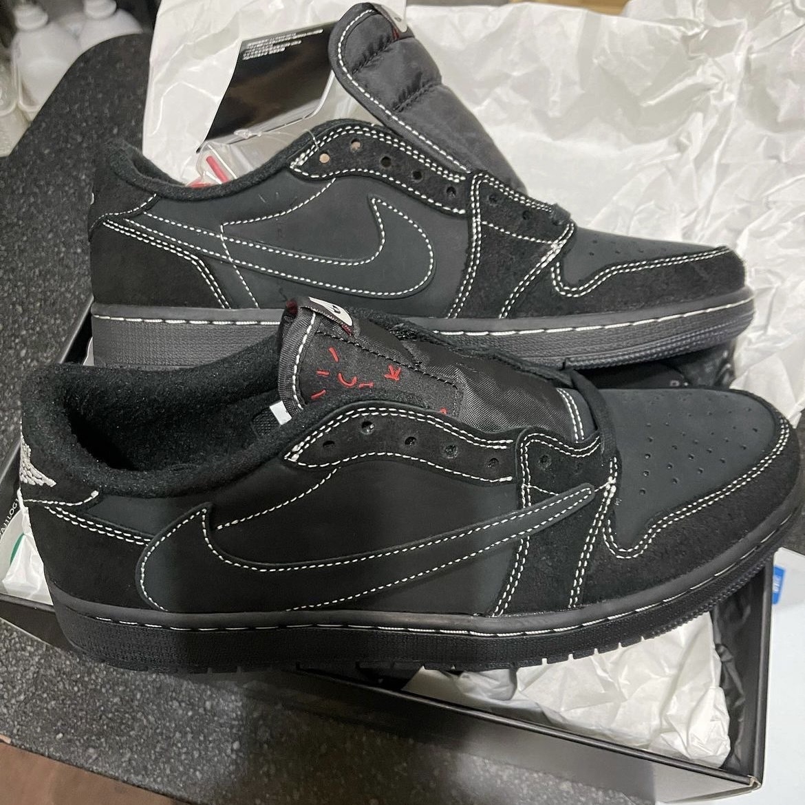 TRAVIS SCOTT x AIR JORDAN 1 LOW OG SP “BLACK PHANTOM” 黑武士 黑魂 聯名 倒鉤 DM7866-001
