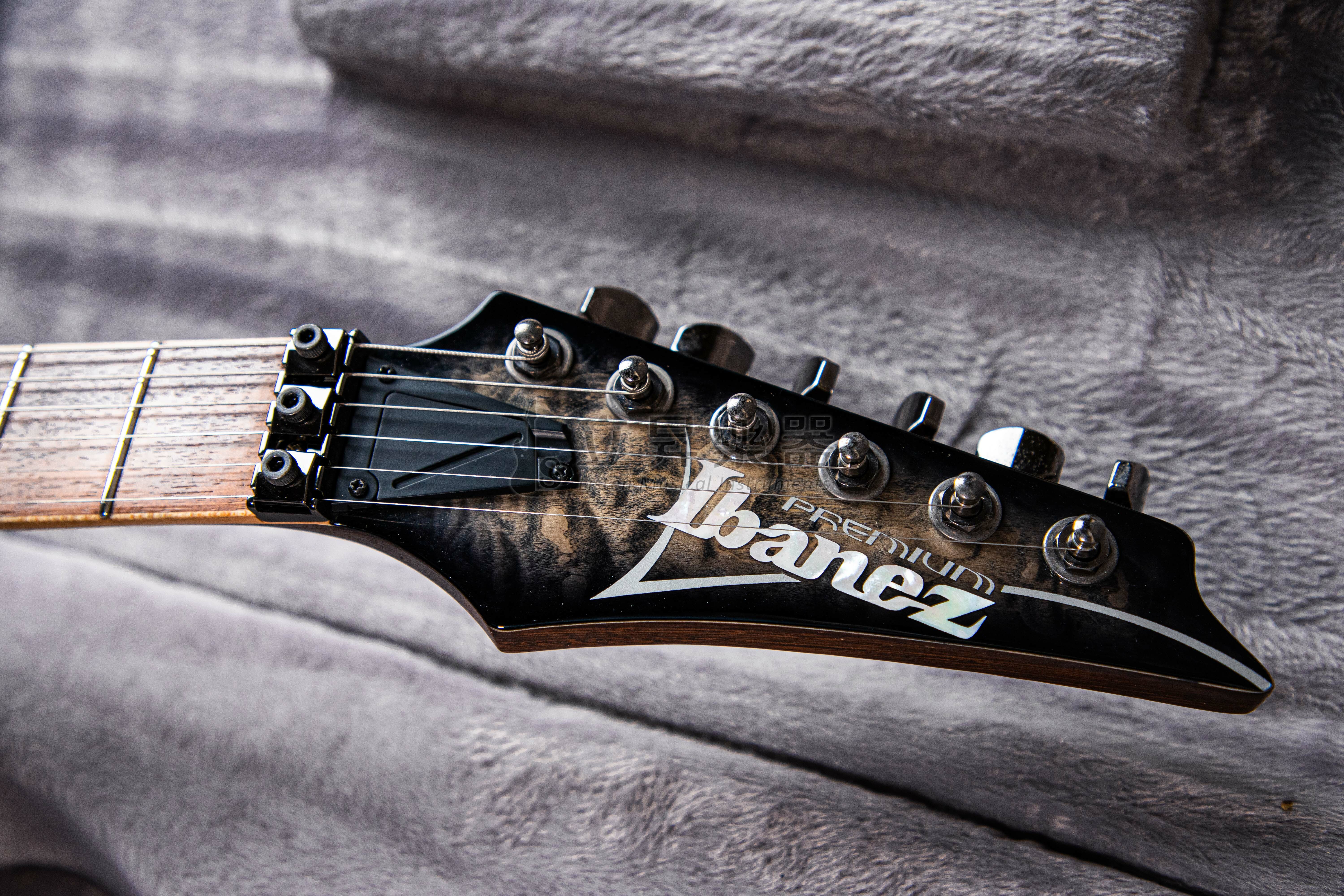 Ibanez Ibanez RG970WQMZ-BIB 黑色冰紋漸層 大搖座電吉他 原廠硬盒 第 6 張圖片｜三峽吉他 / Bass