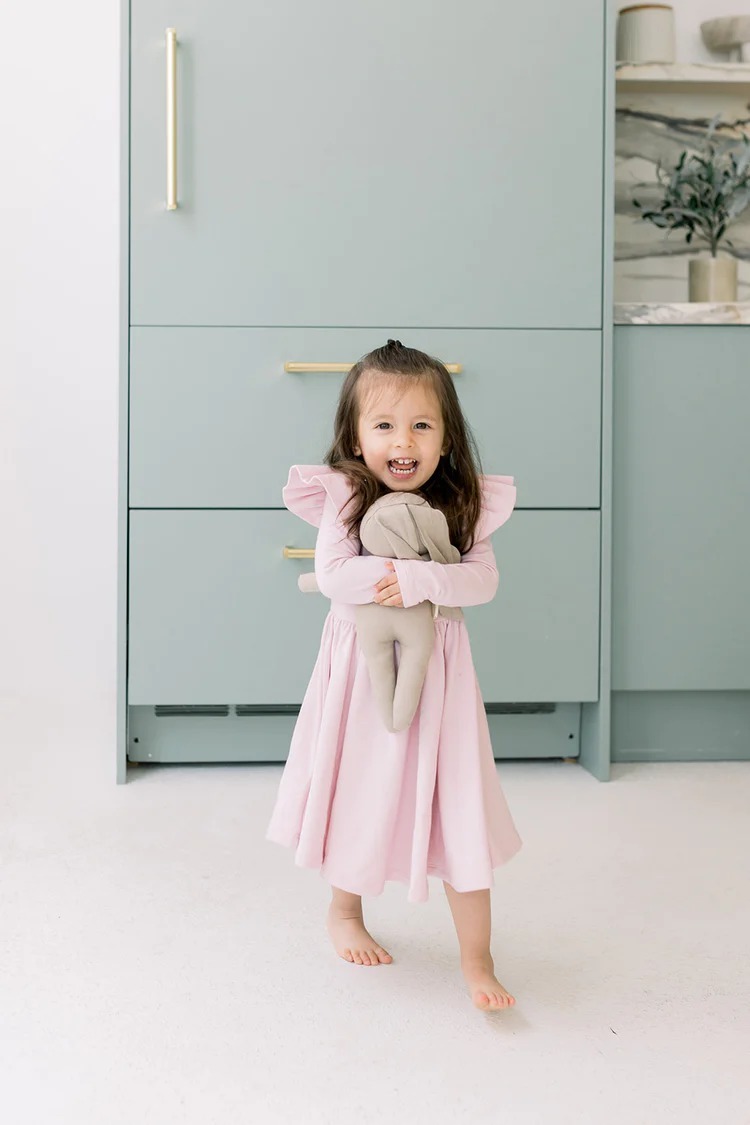 加拿大Huggabeau 手作小兔娃娃 - Sootie Bunny