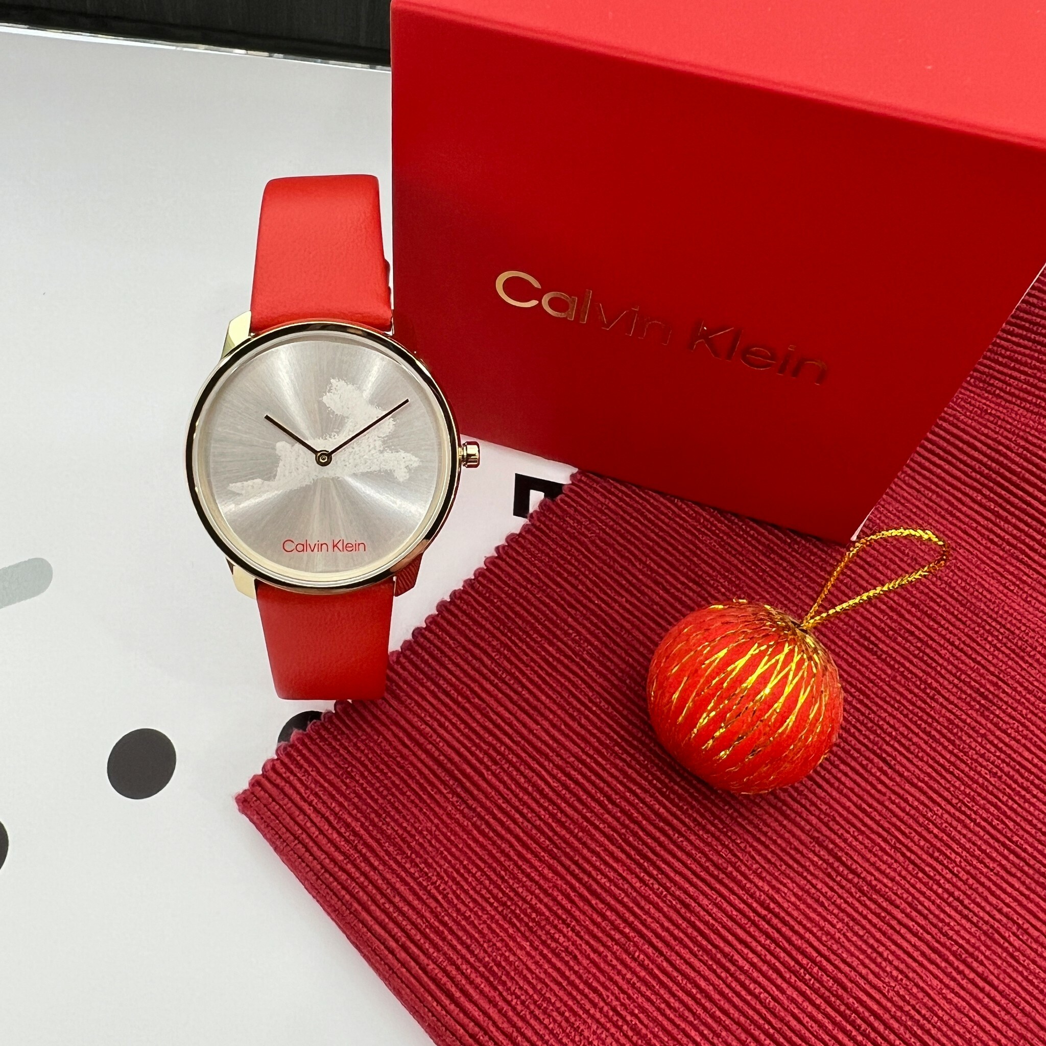 【CALVIN KLEIN】新春限量特別款-兔年簡約女腕錶 CK25200219 34mm  現代鐘錶