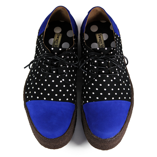 Dot. com M1129 Black Sneakers