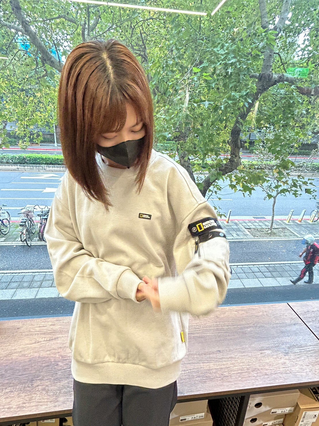 NATIONAL GEOGRAPHIC 國家地理 長袖上衣 米 DEC M