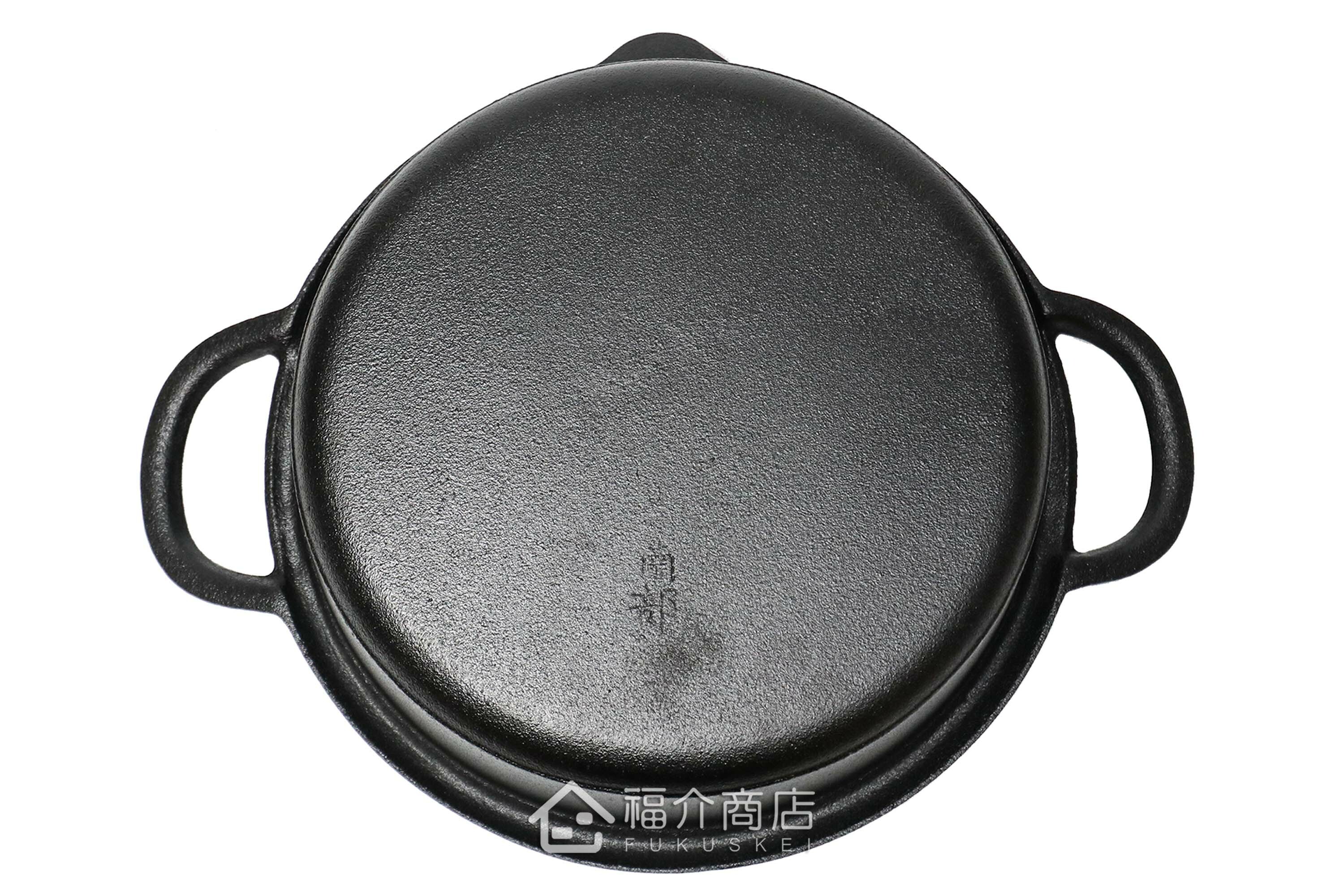 油炸用的黑色鑄鐵鍋