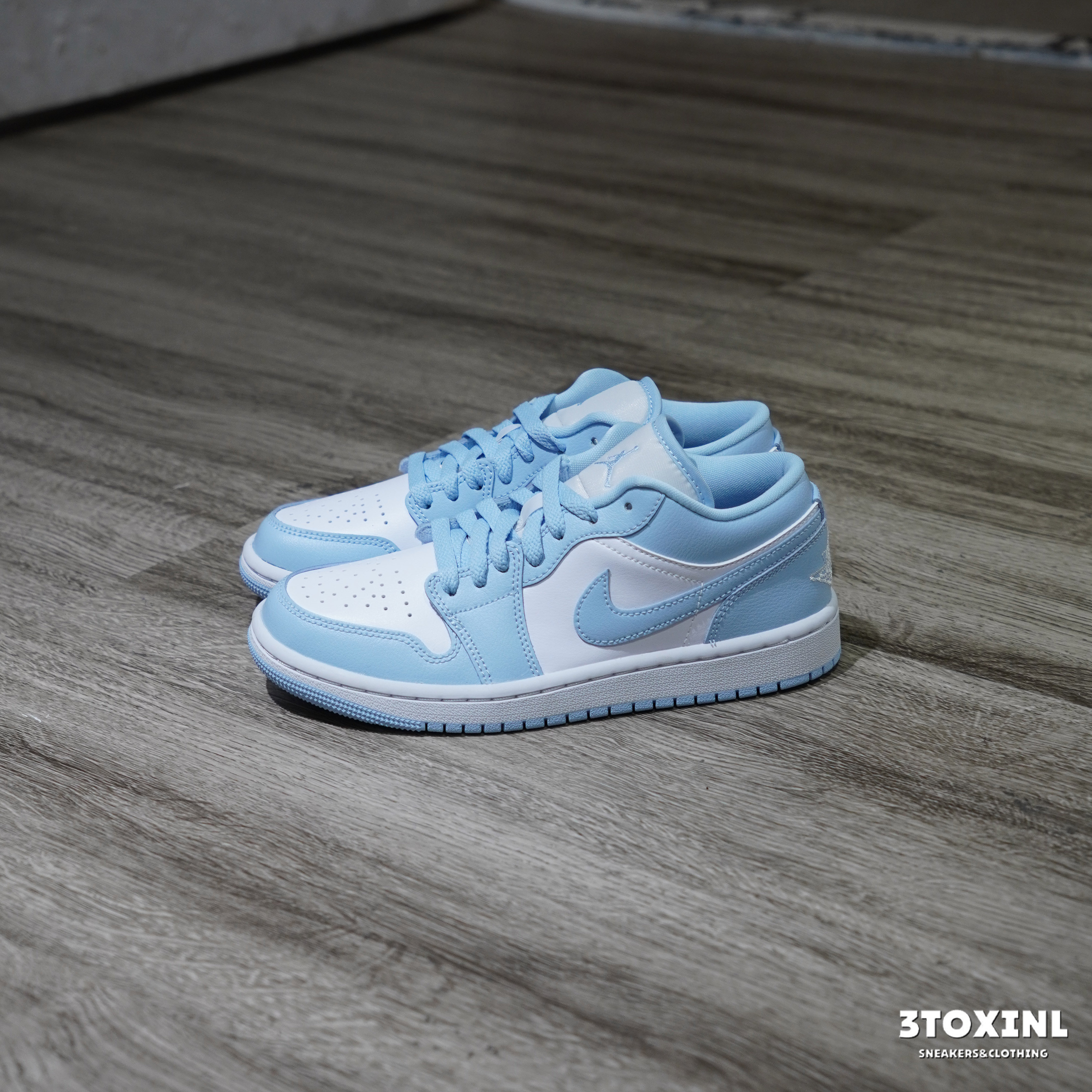 (現貨) Nike Air Jordan 1 Low - Aluminum (W)