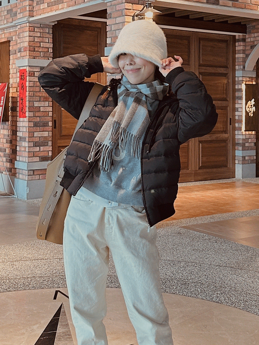 [現貨]羊毛連帽羽絨外套 [ 黑色 / S ]