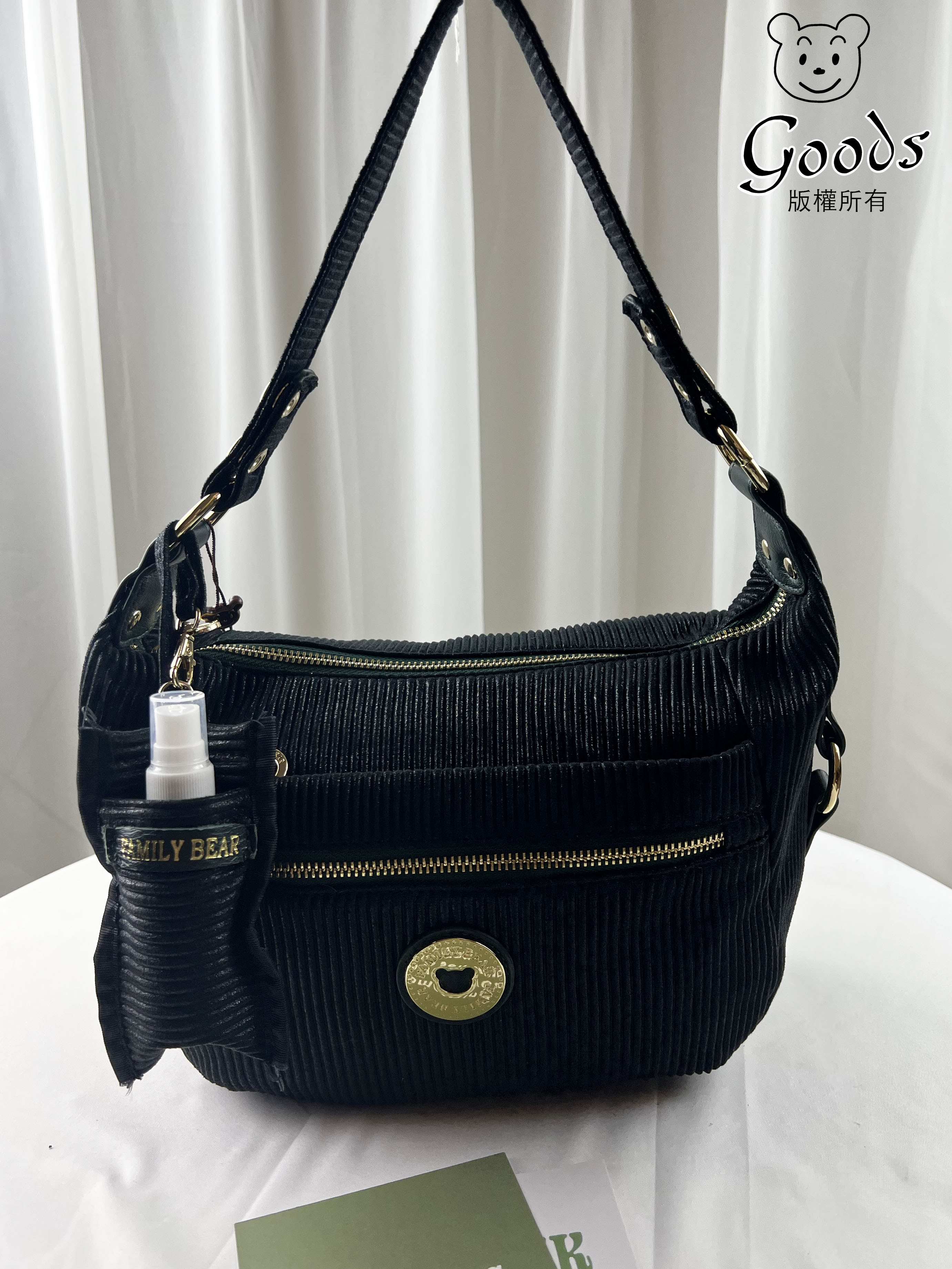 FamilyBear 黑綠花朵肩背包 / 側背包 附酒精保護套+酒精瓶 #2276