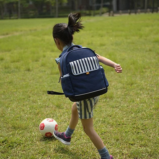 護脊書包有用嗎？ 媽媽設計師教你選書包