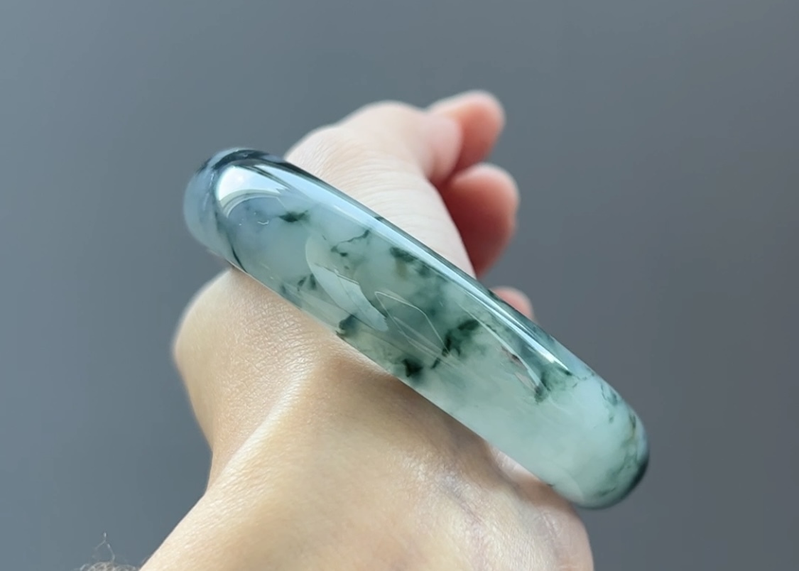 珍藏級冰藍花翡翠