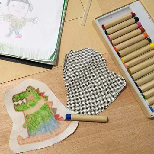 過年來玩親子手作吧！ 小猴和恐龍可愛吊飾