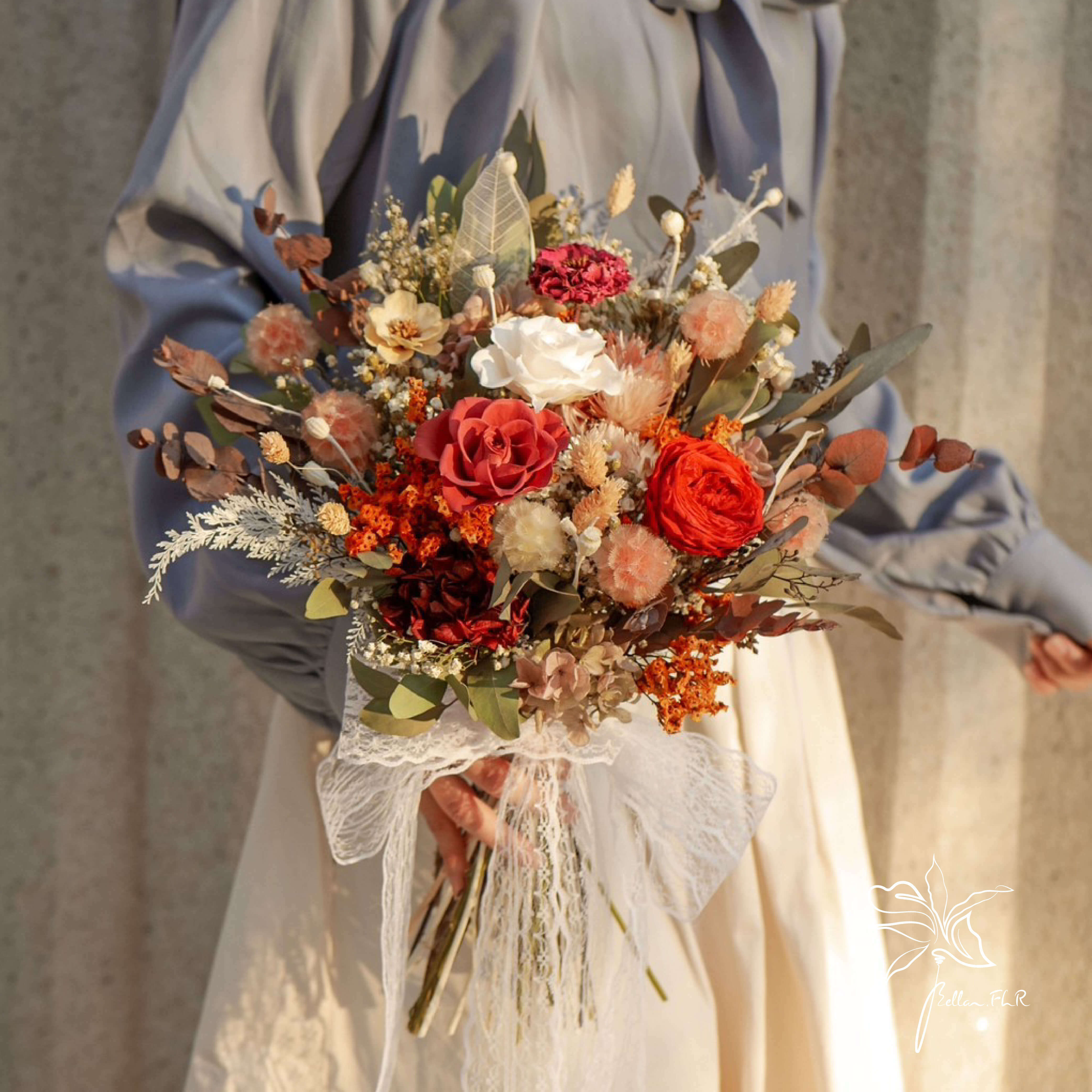 【愛語呢喃】3朵永生主花中型捧花