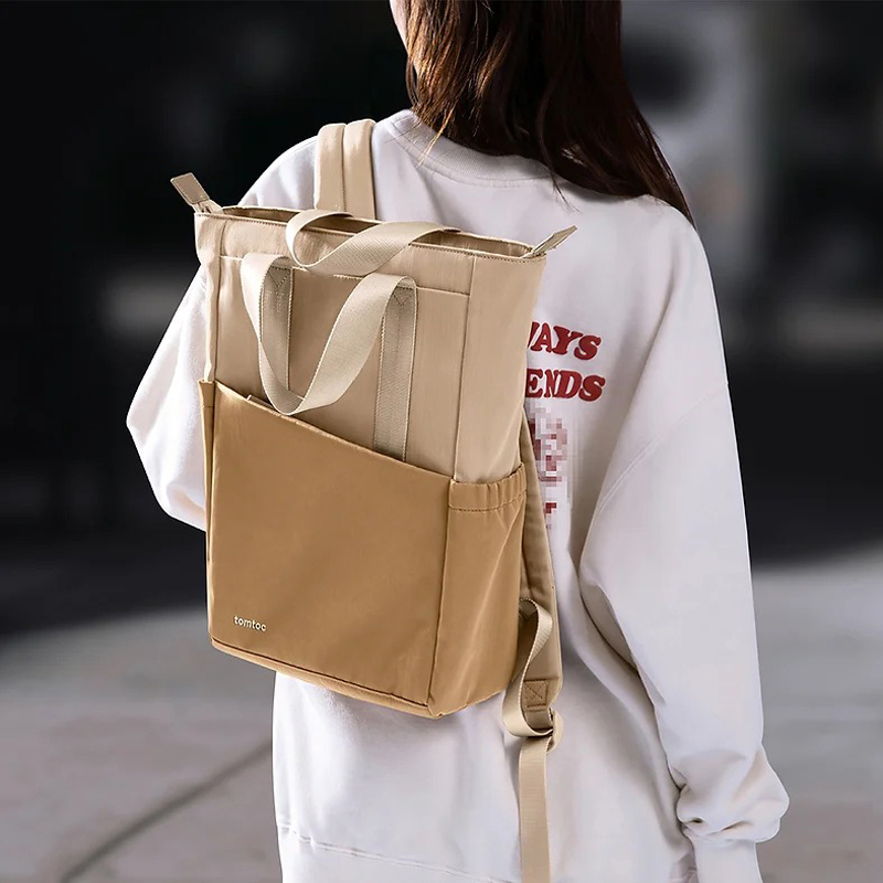 Tomtoc 輕行系列 幾何雙肩包 奶茶棕 適用MacBook Pro/Air 13/14