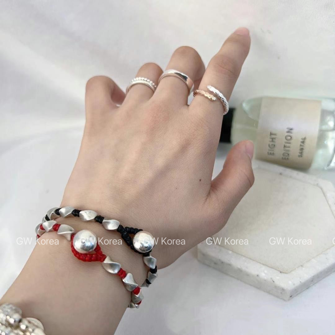 122121 扭紋蜜蠟手繩