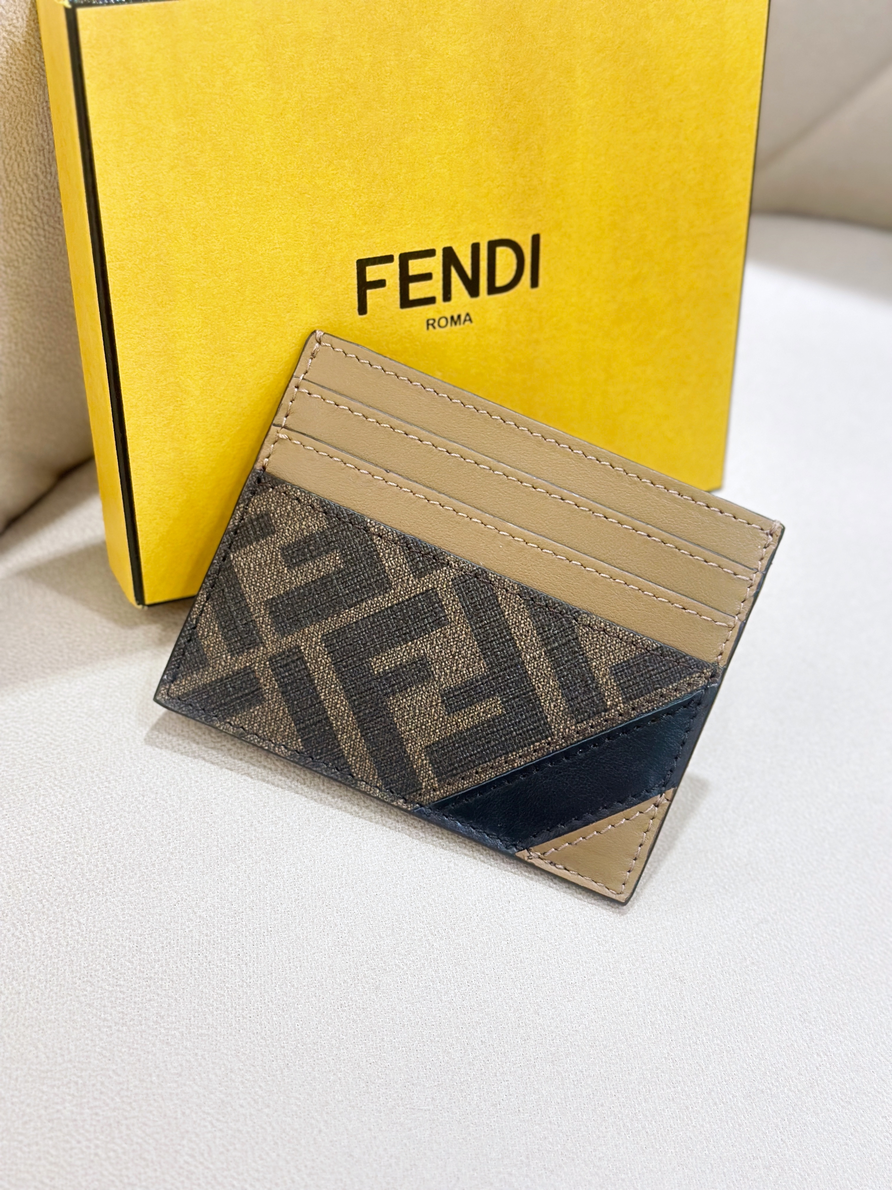 Fendi ff discount card holder