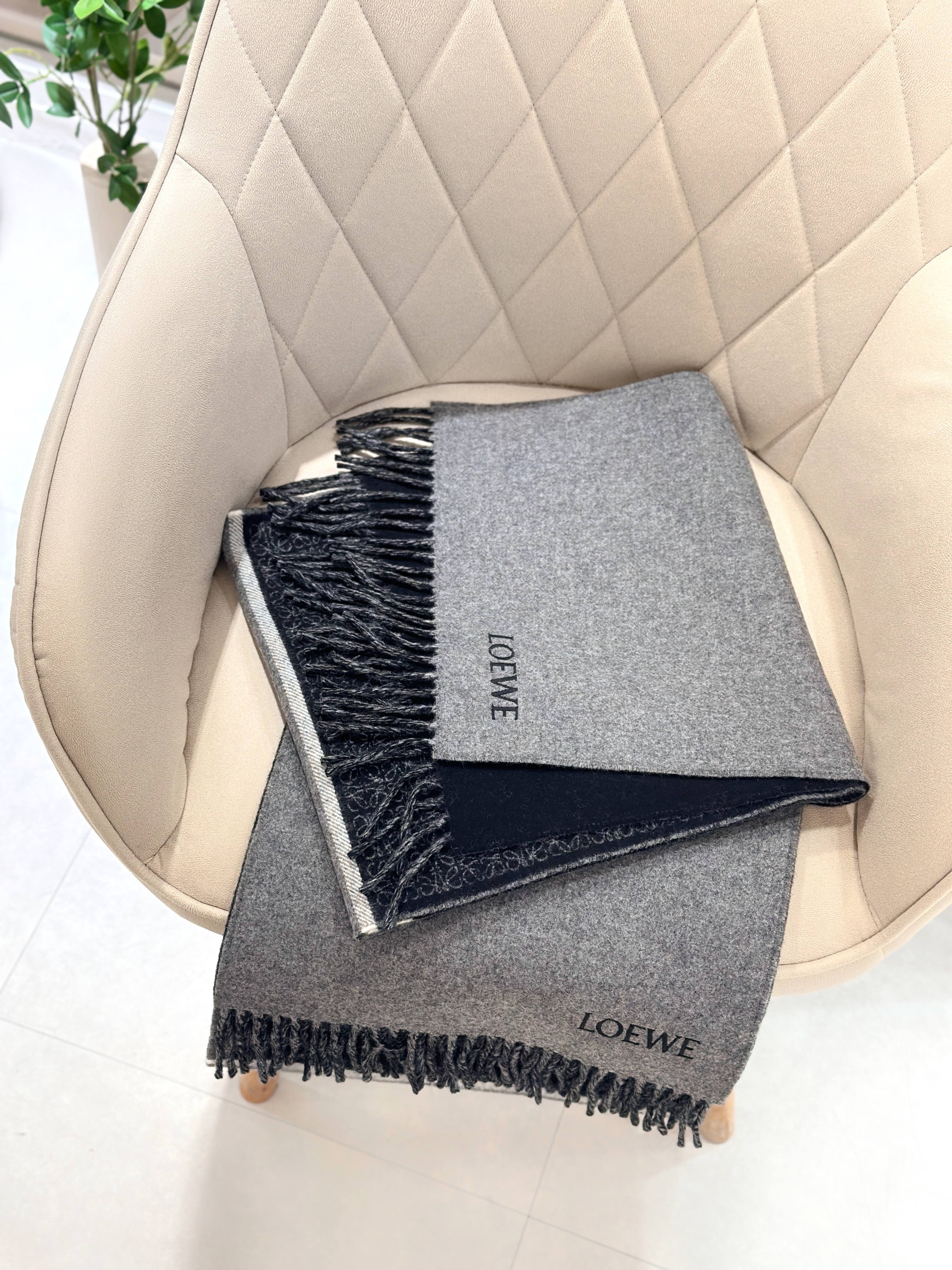 LOEWE Anagram Scarf