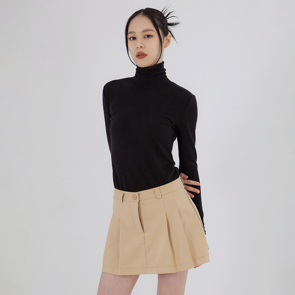 高領柔軟長袖上衣