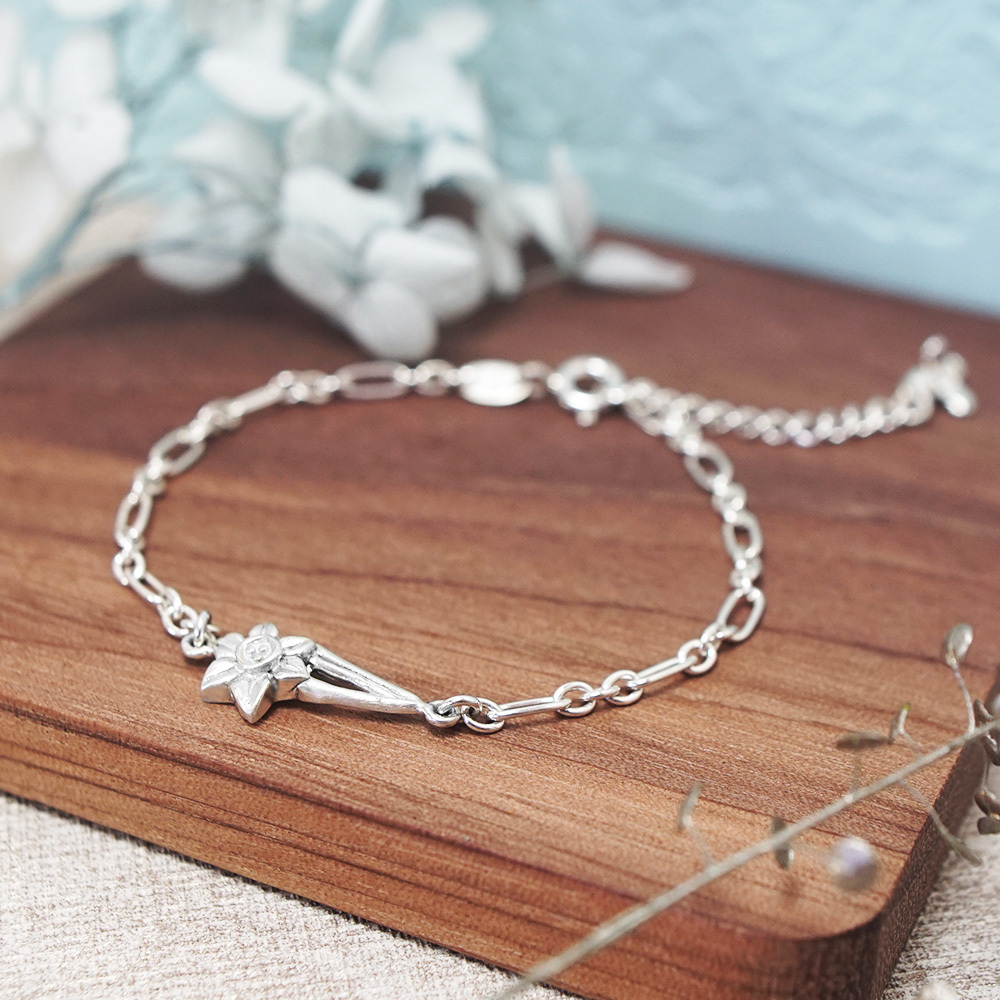 水仙花 魔羯座星座花 925純銀手鍊
