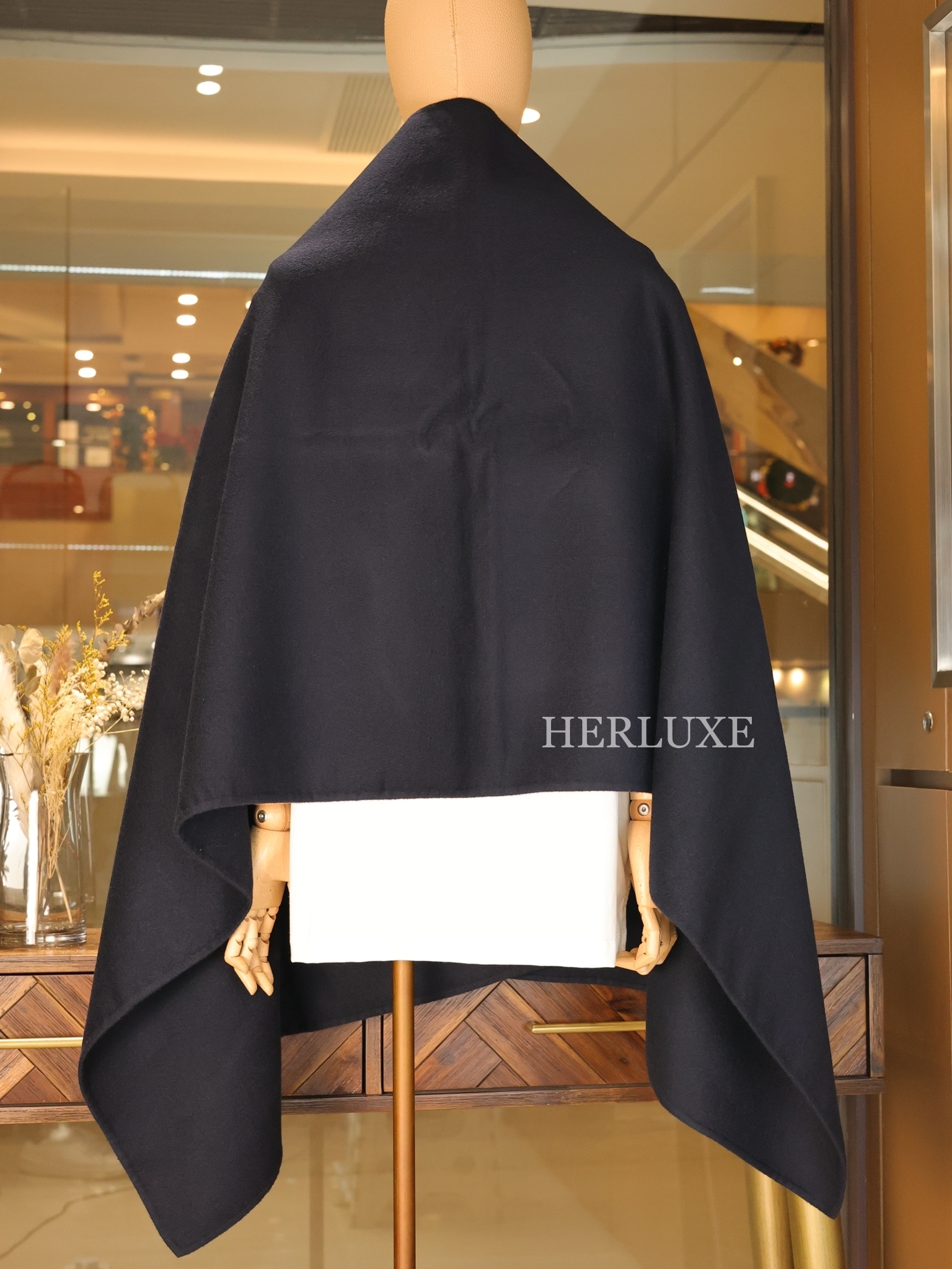 Etole boutonnières cachemire et cuir double face bleu noir 75 x 200cm