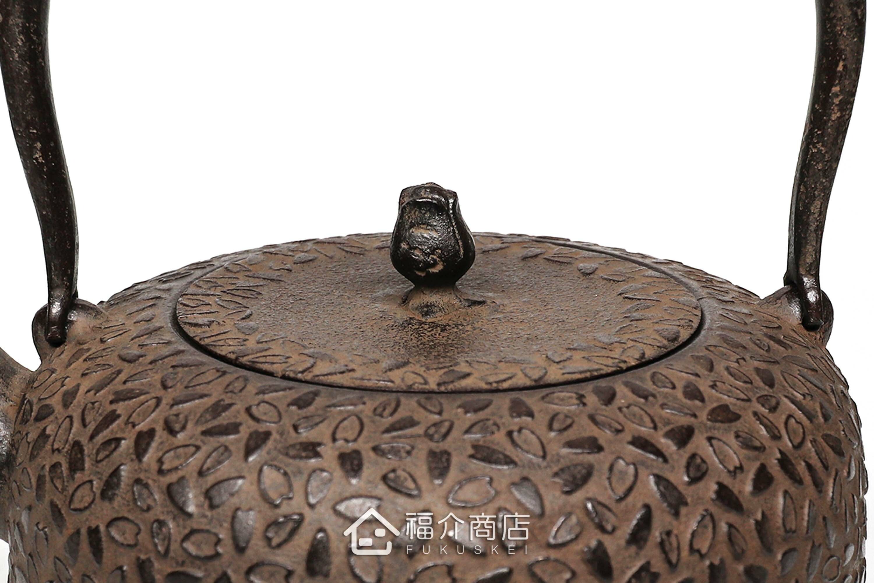 煮水泡茶用的鑄鐵茶壺