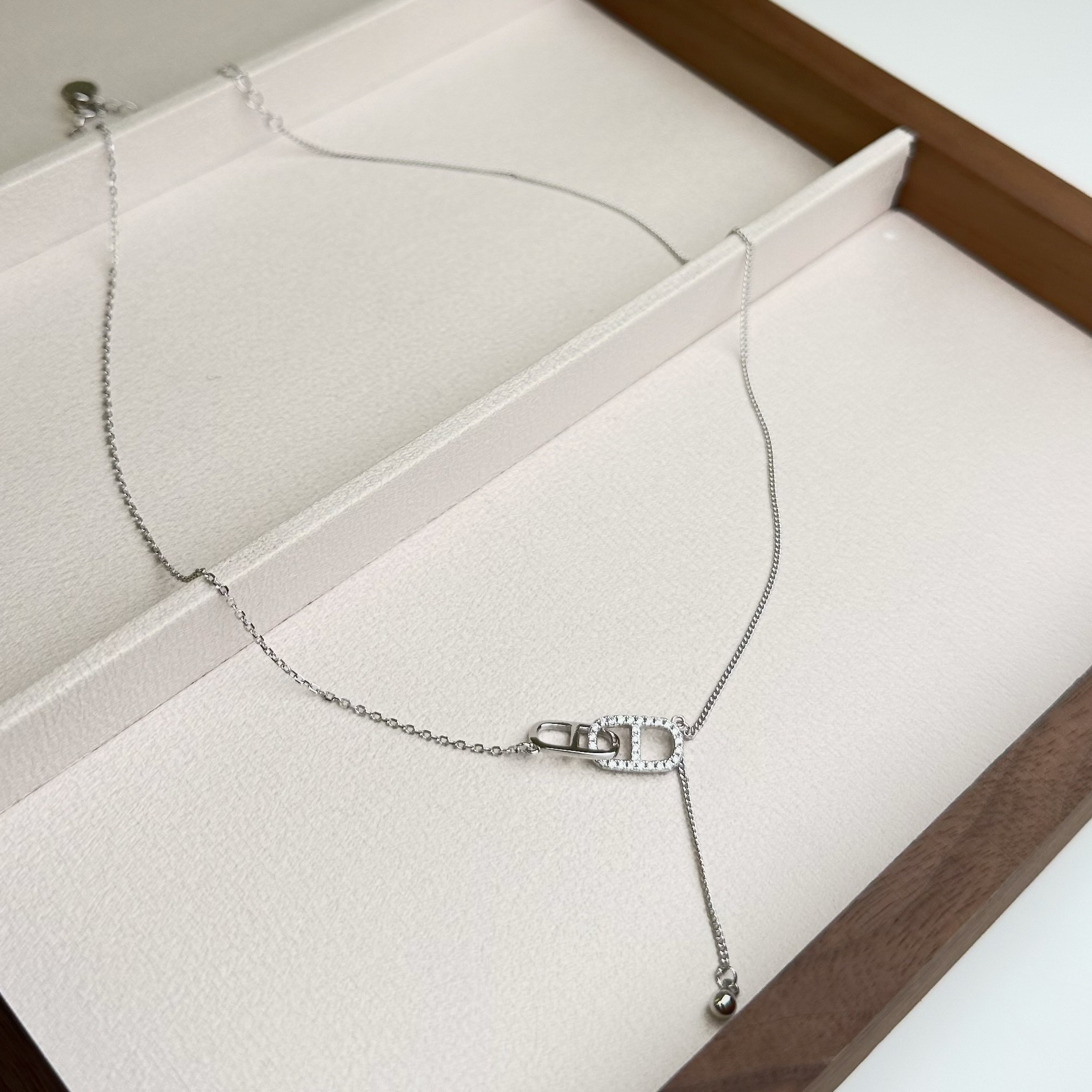 交接．雙豬鼻純銀鎖骨鏈