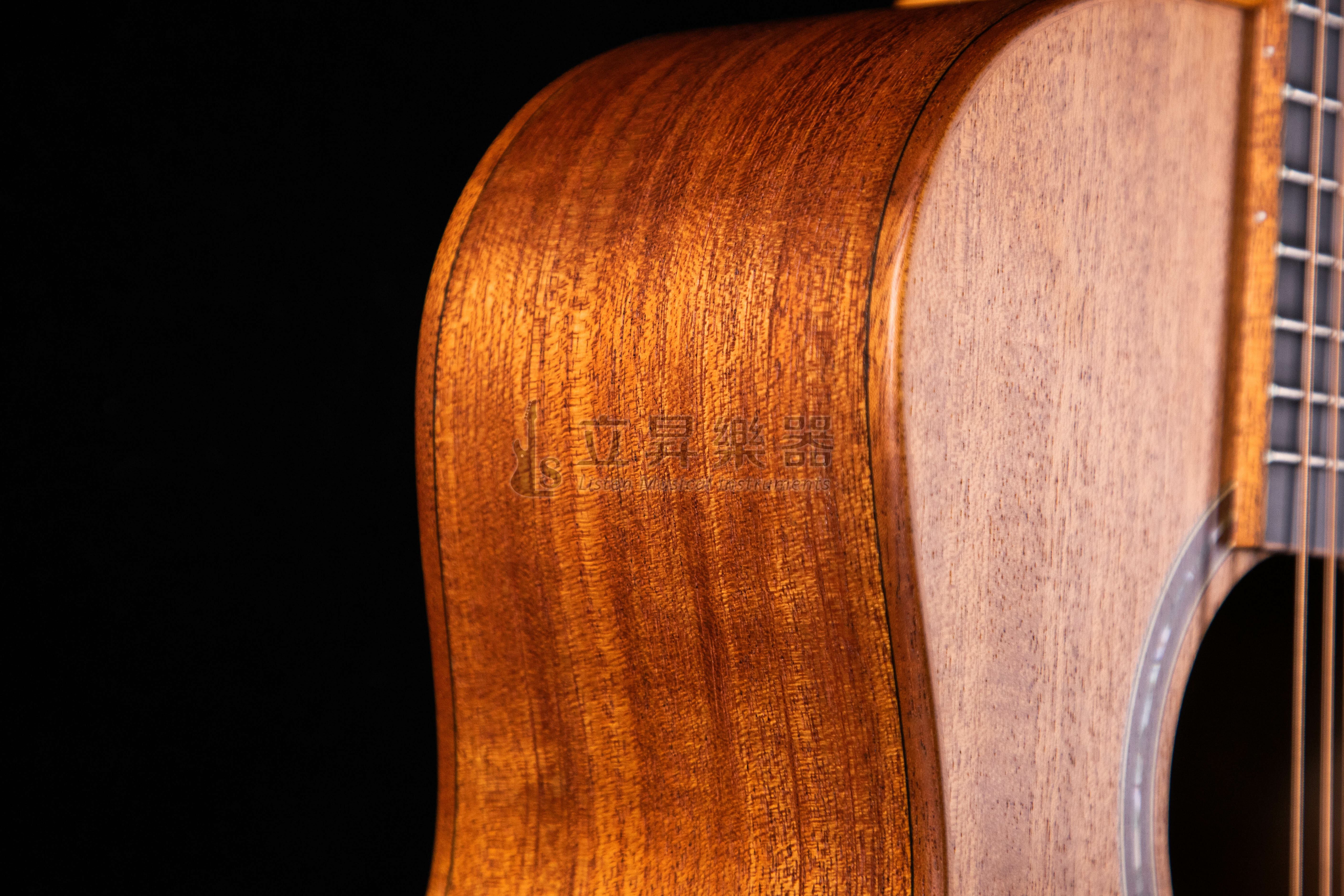 METRIC 霧面 全桃花心木面單 GA桶缺角 木吉他 附琴袋、配件｜ MTC-40GAM 40吋 METRIC 霧面 全桃花心木面單 GA桶缺角 木吉他 附琴袋、配件｜ MTC-40GAM 40吋 / MTC-41GAM 41吋 第 6 張圖片｜三峽吉他 / Bass