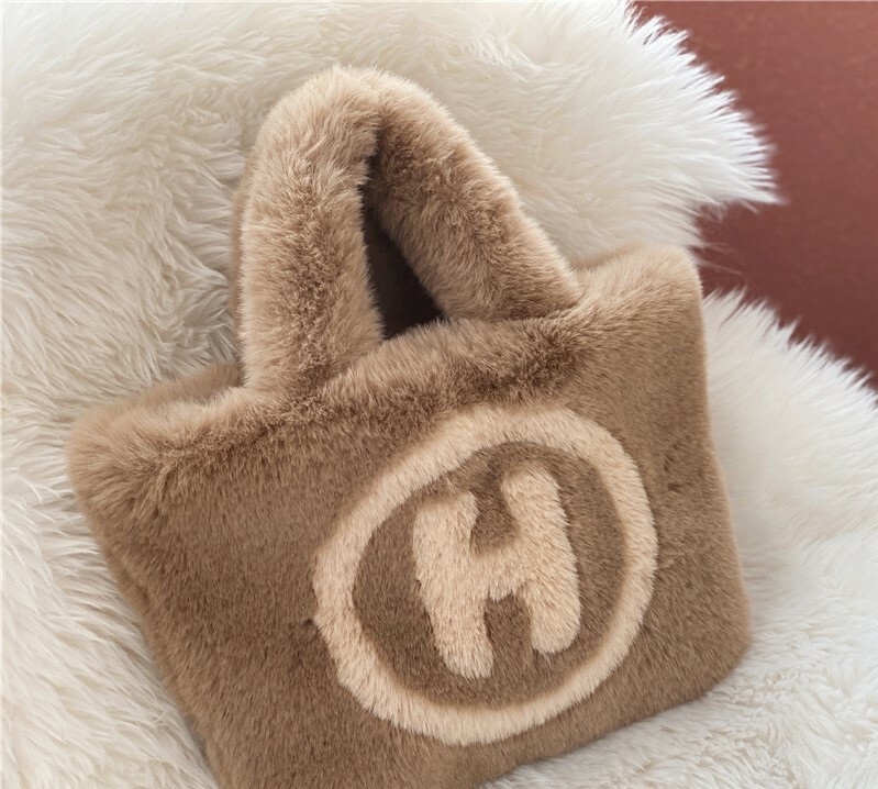 《1501》少女仿兔毛毛H字手拿包