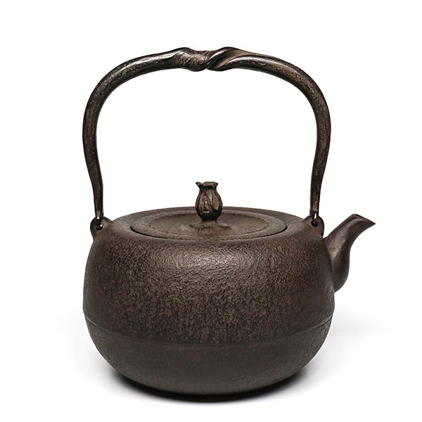 【岩戶賢一郎】丸形 姥口肌 鐵壺1.6L