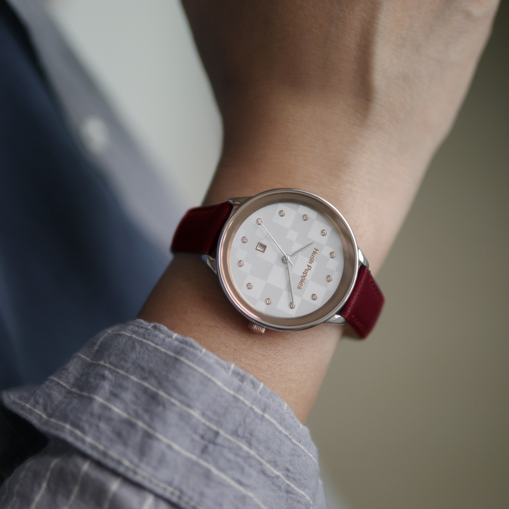 Signature 幾何閃耀時尚女錶