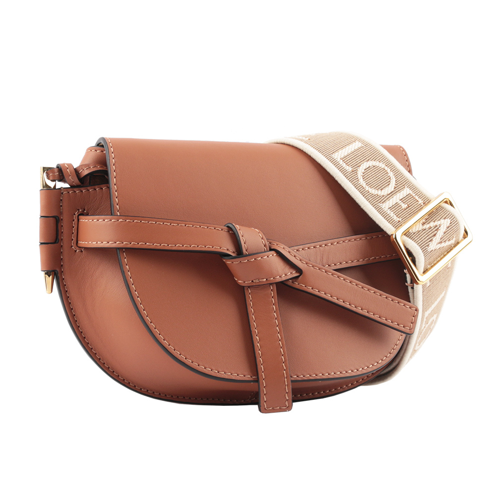 【LOEWE】Gate Mini 新款柔軟小牛皮緹花背帶馬鞍斜背/腰包(焦糖色)