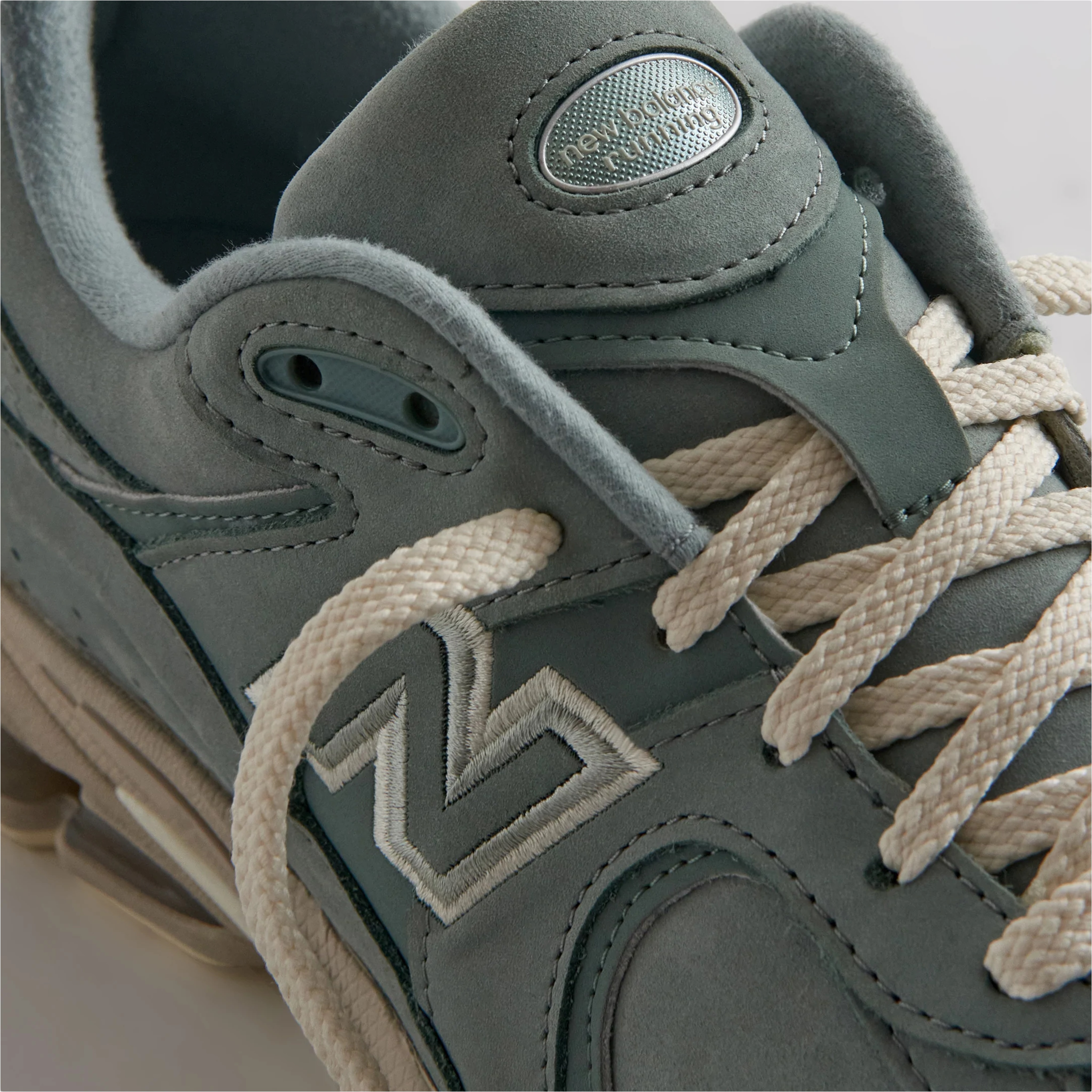 Kith for New Balance 2002R 聯名灰色限定M2002RK1 鞋子現貨