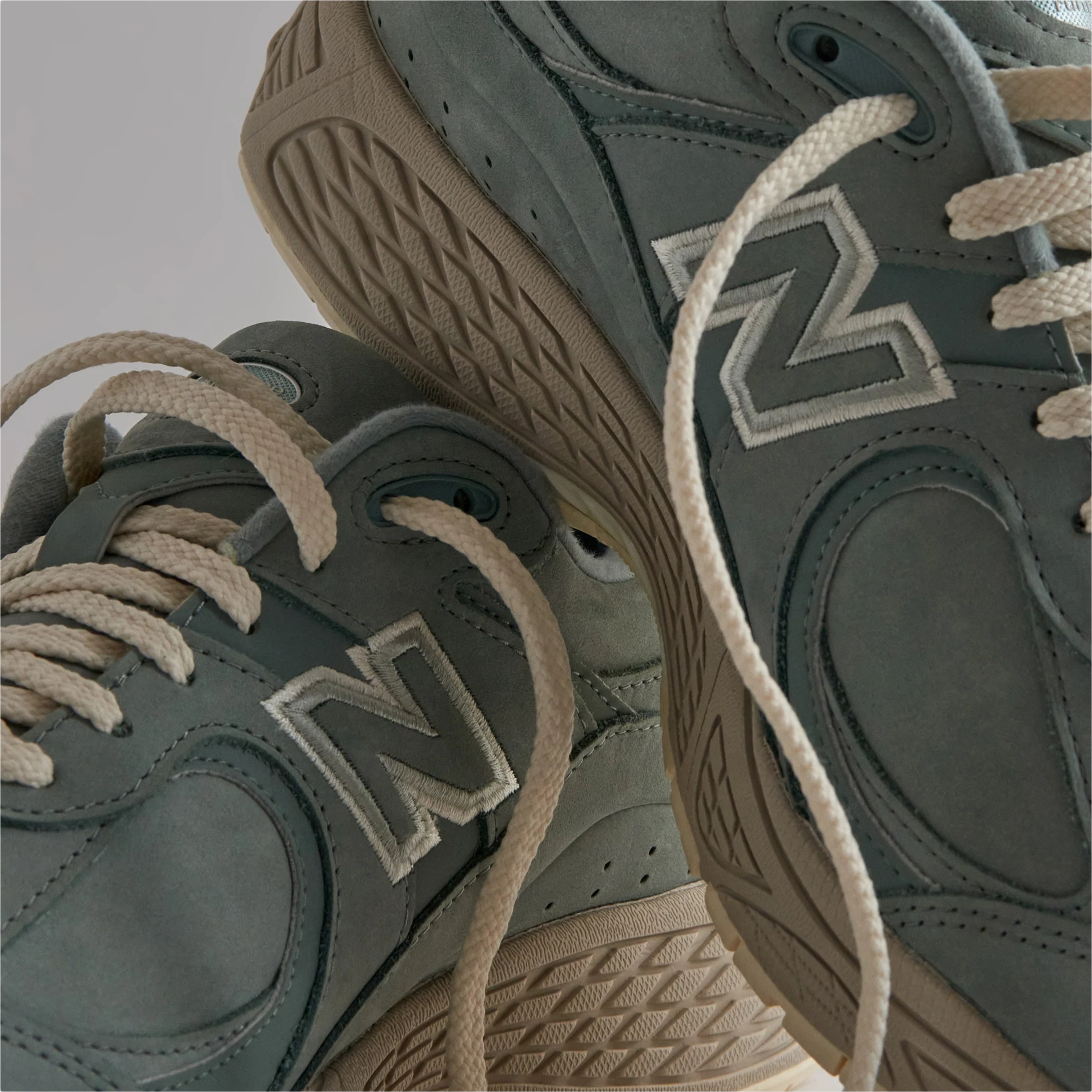 Kith for New Balance 2002R 聯名灰色限定M2002RK1 鞋子現貨