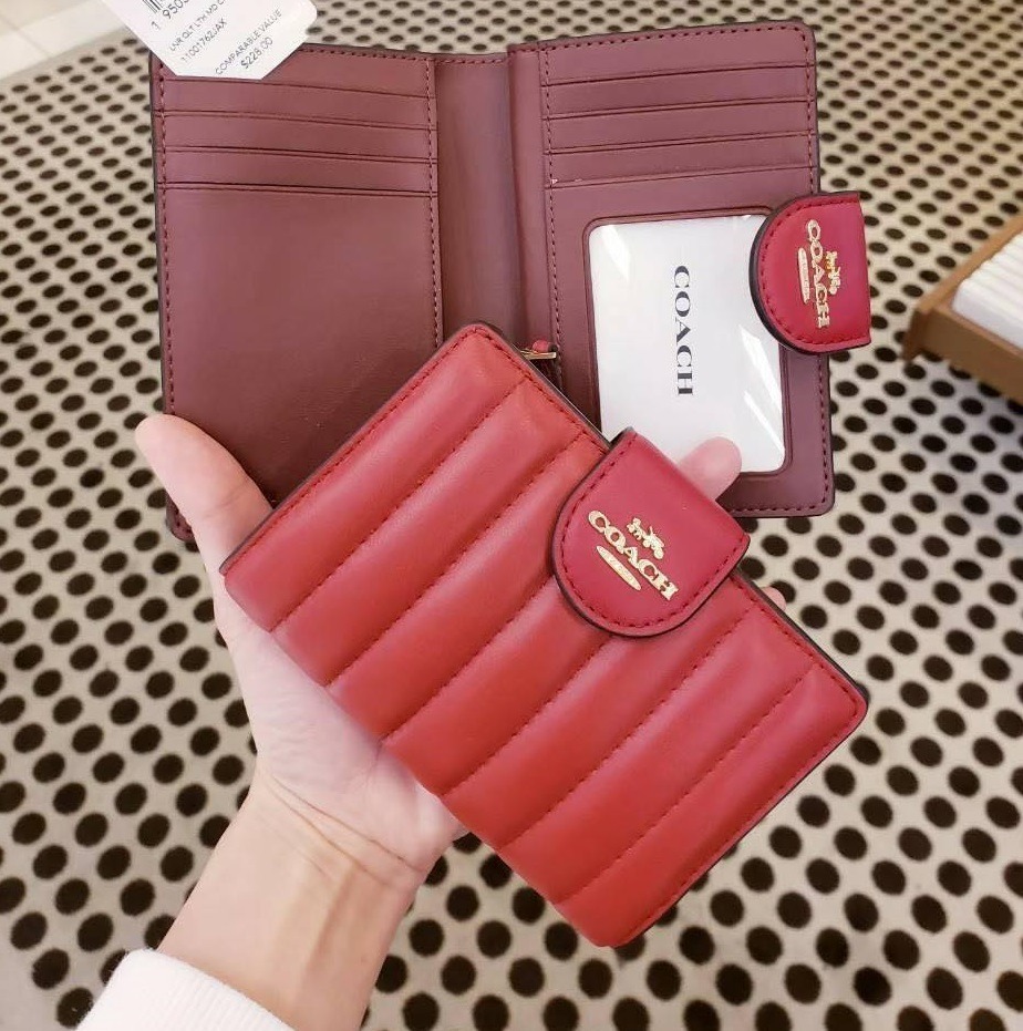 [5/6截] 實用Coach 真皮puffy中銀包（此為預訂商品，如同一訂單中有其他現貨商品，現貨商品會安排先行寄出。）